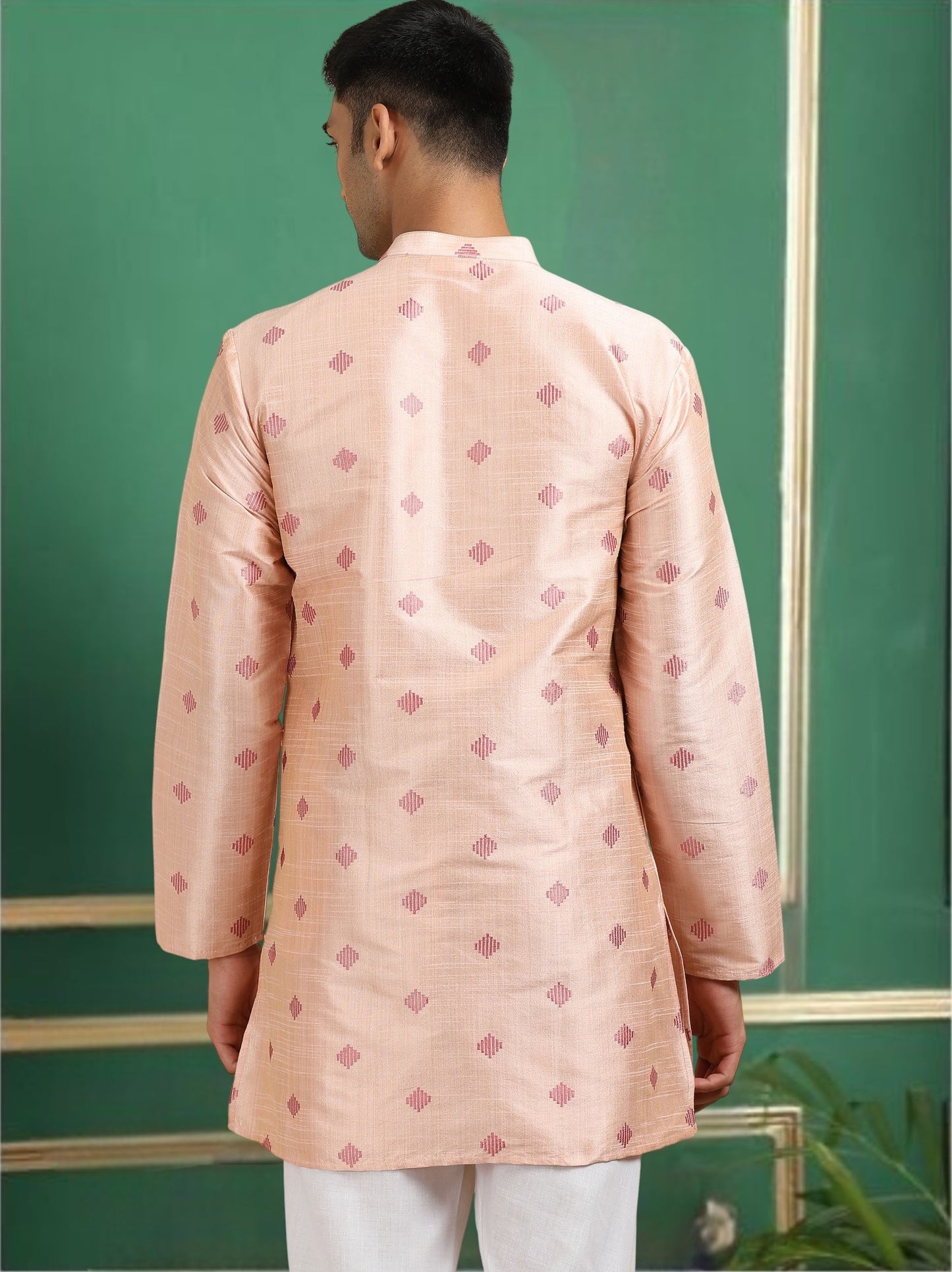 Tattva Pink Toned Threadwork Short Kurta
