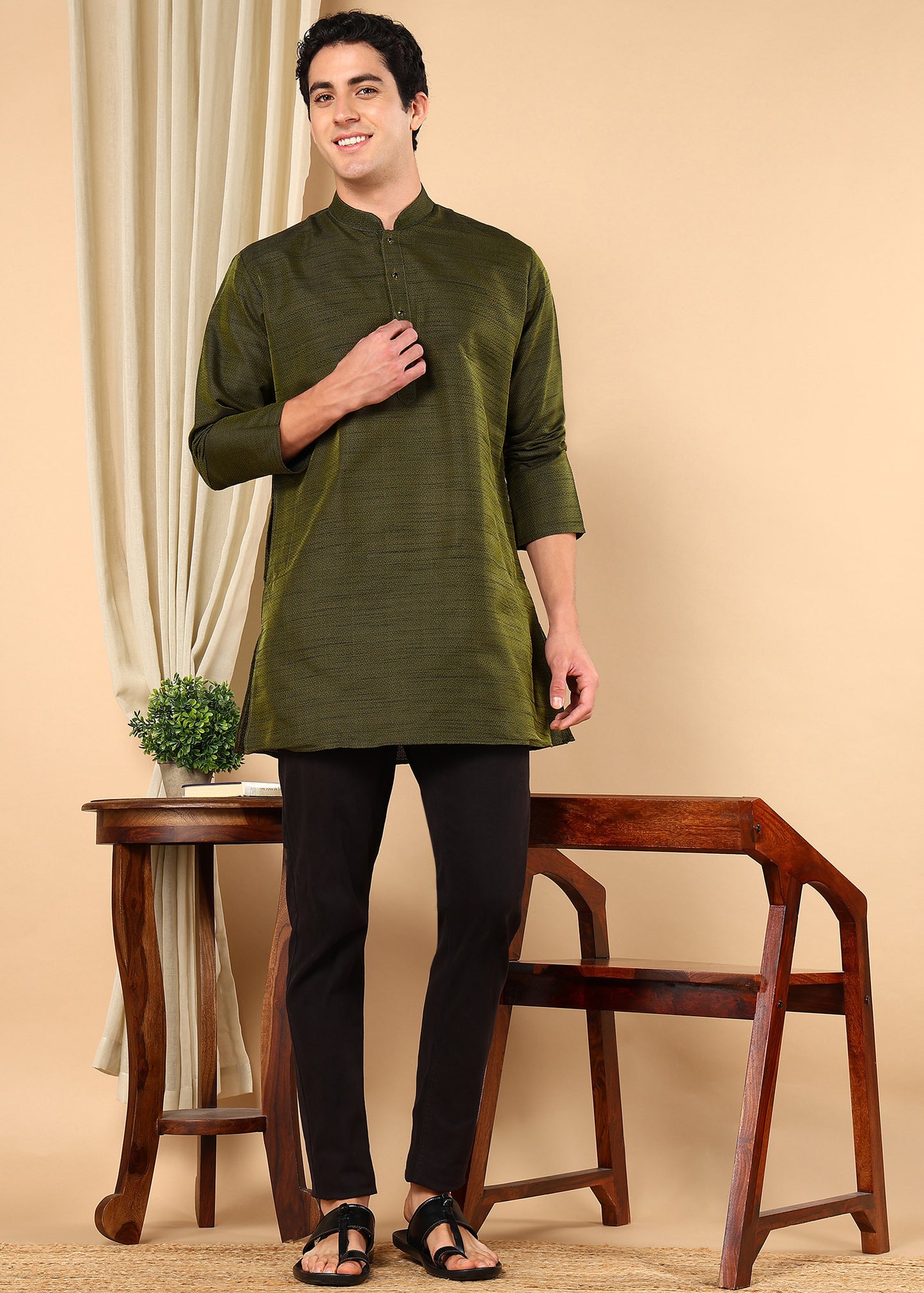 Tattva Men Dark Green Woven Design Kurta