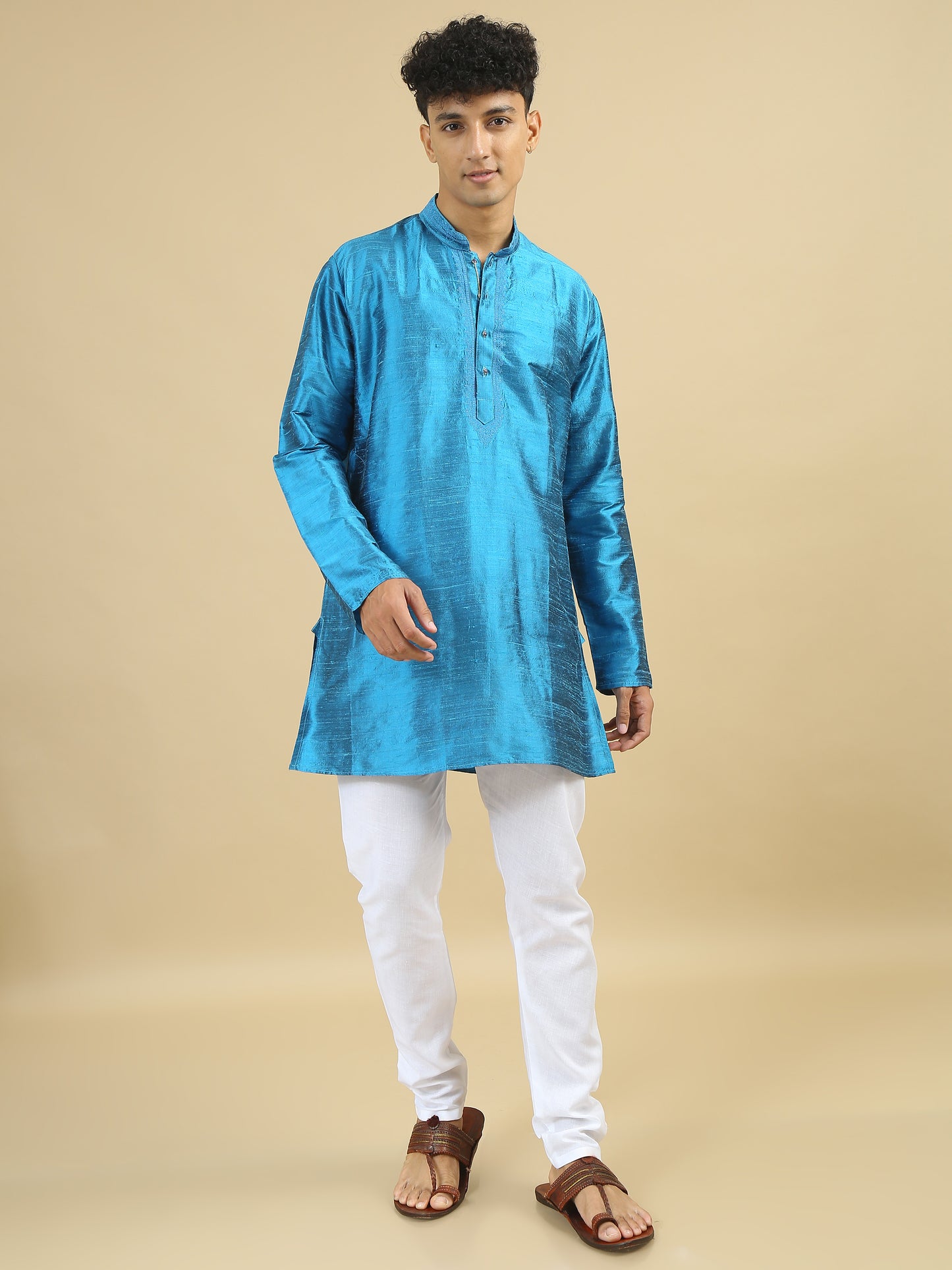 Tattva  Men Applique Dupion Silk Straight Kurta