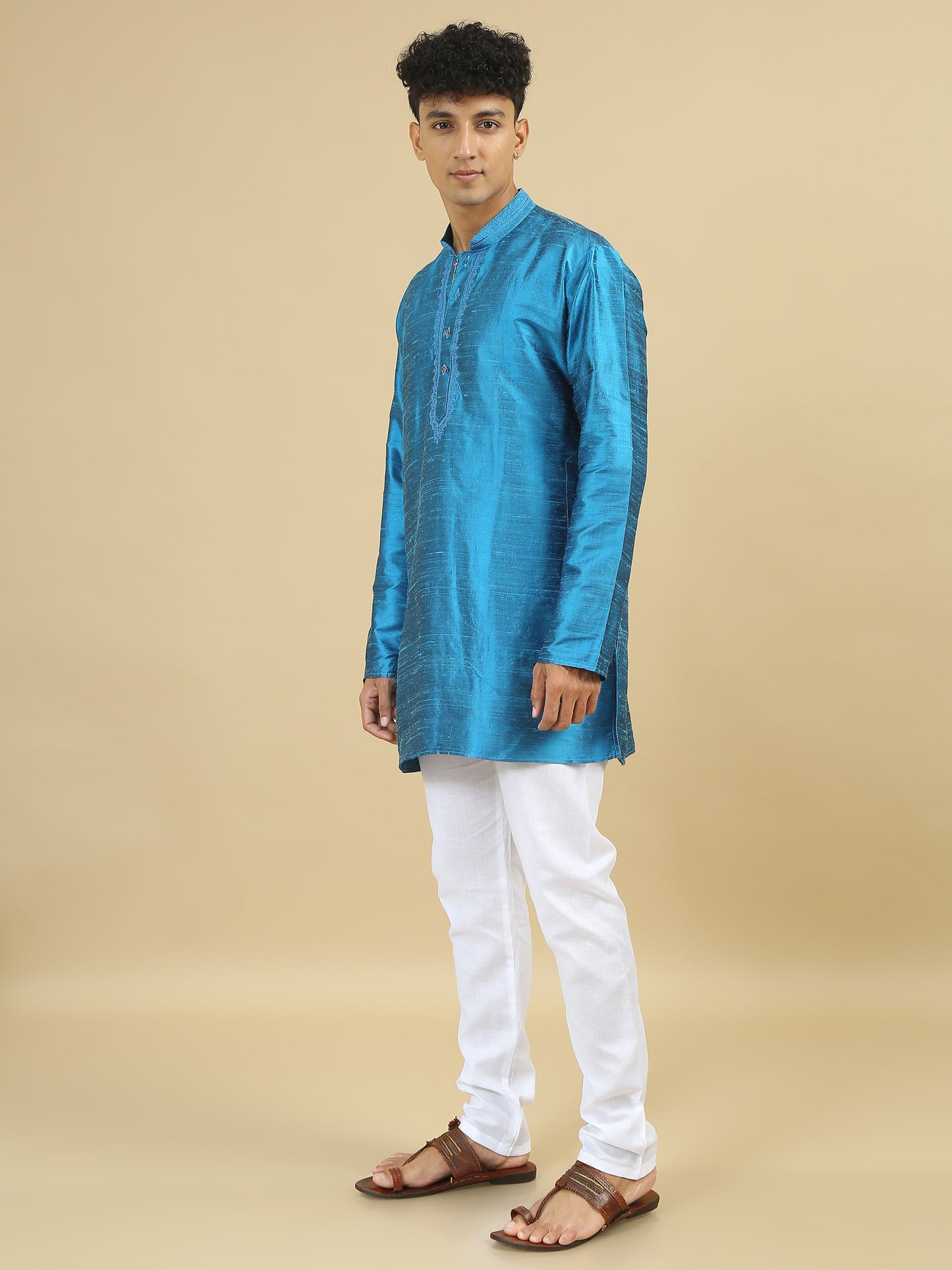 Tattva  Men Applique Dupion Silk Straight Kurta