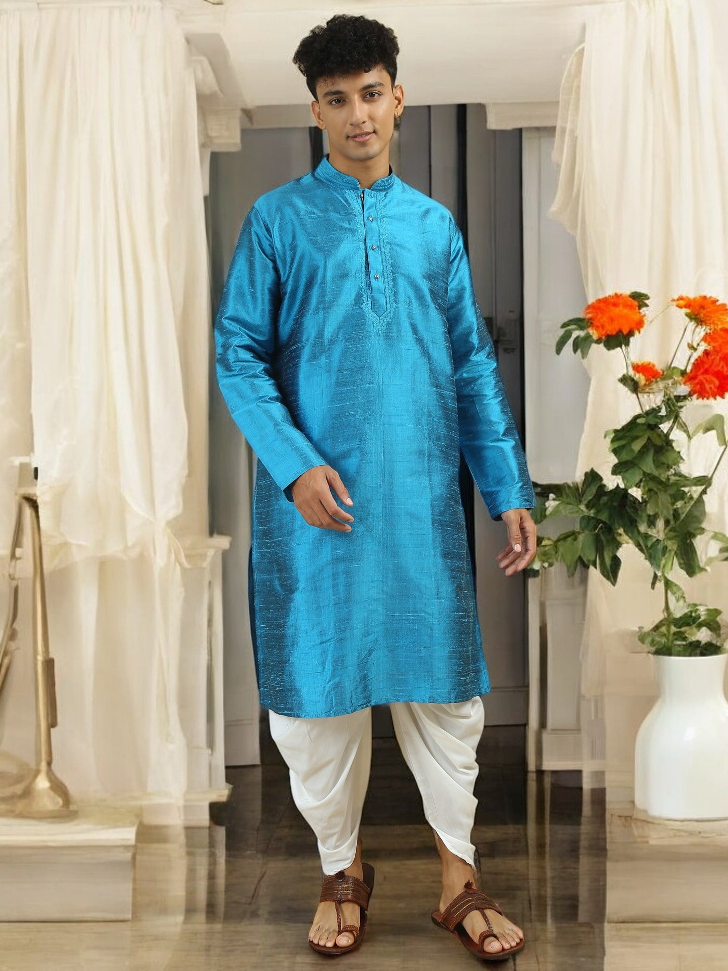 Tattva Men Applique Dupion Silk Straight Kurta