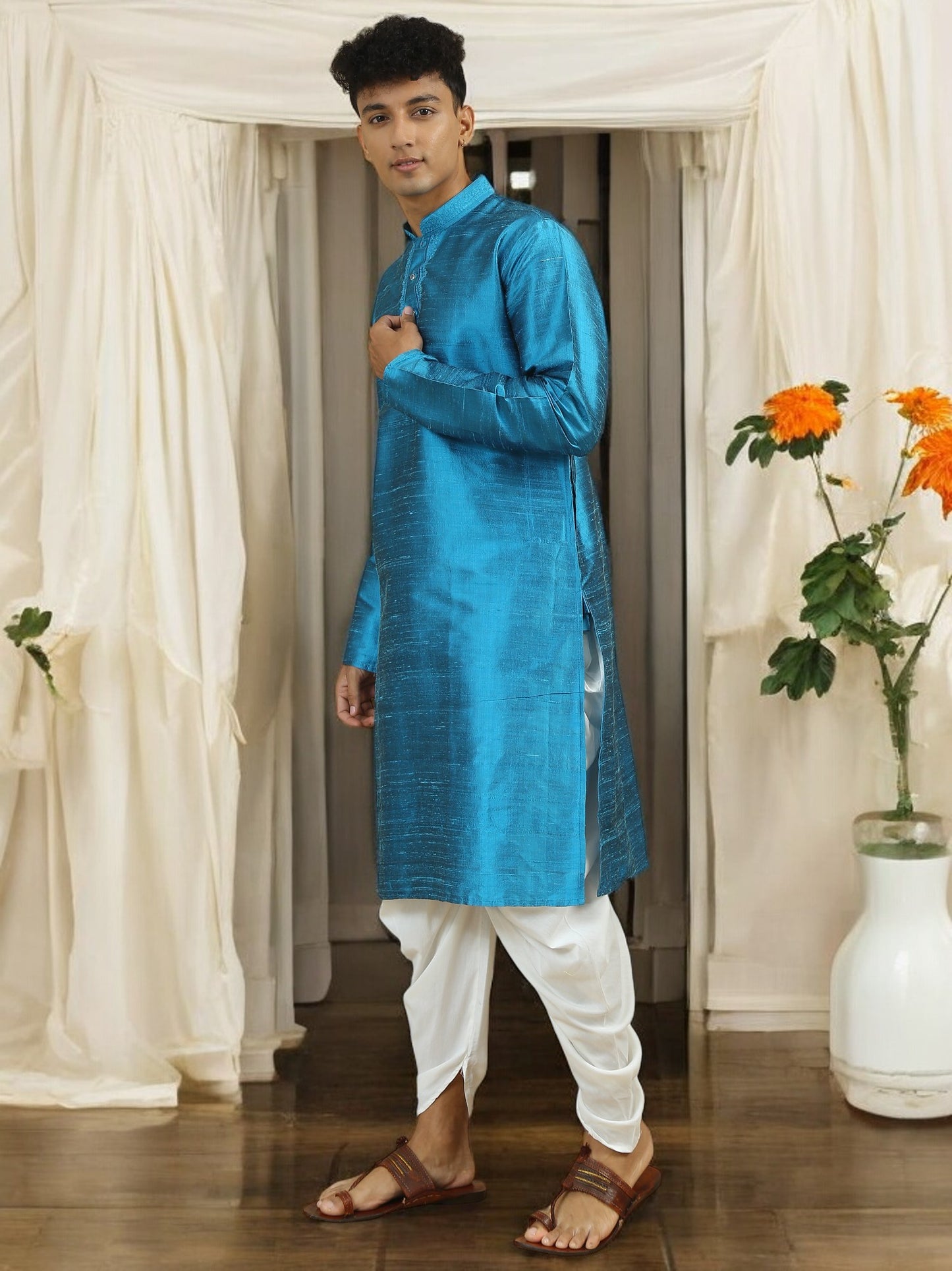 Tattva Men Applique Dupion Silk Straight Kurta