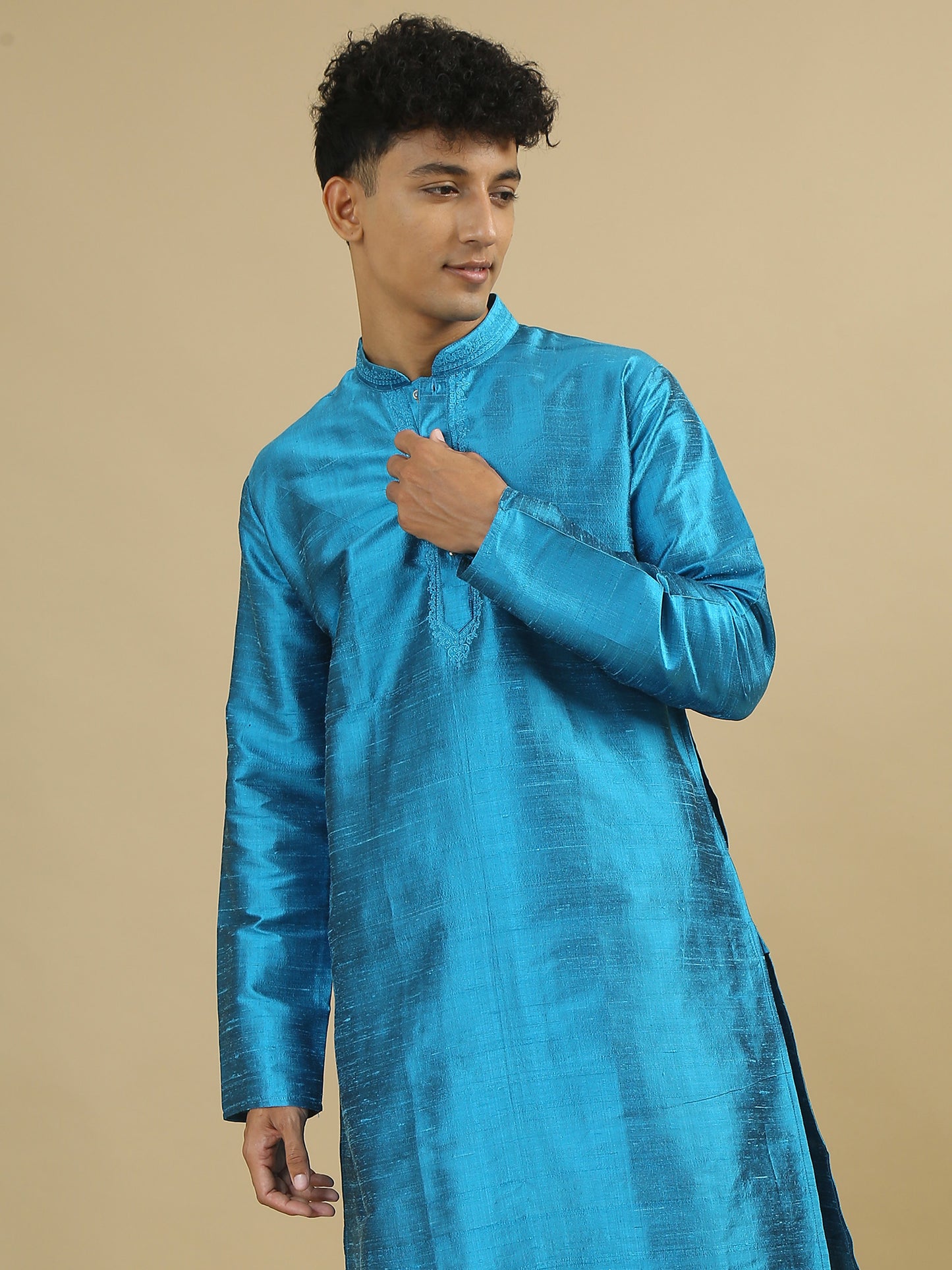 Tattva Men Applique Dupion Silk Straight Kurta