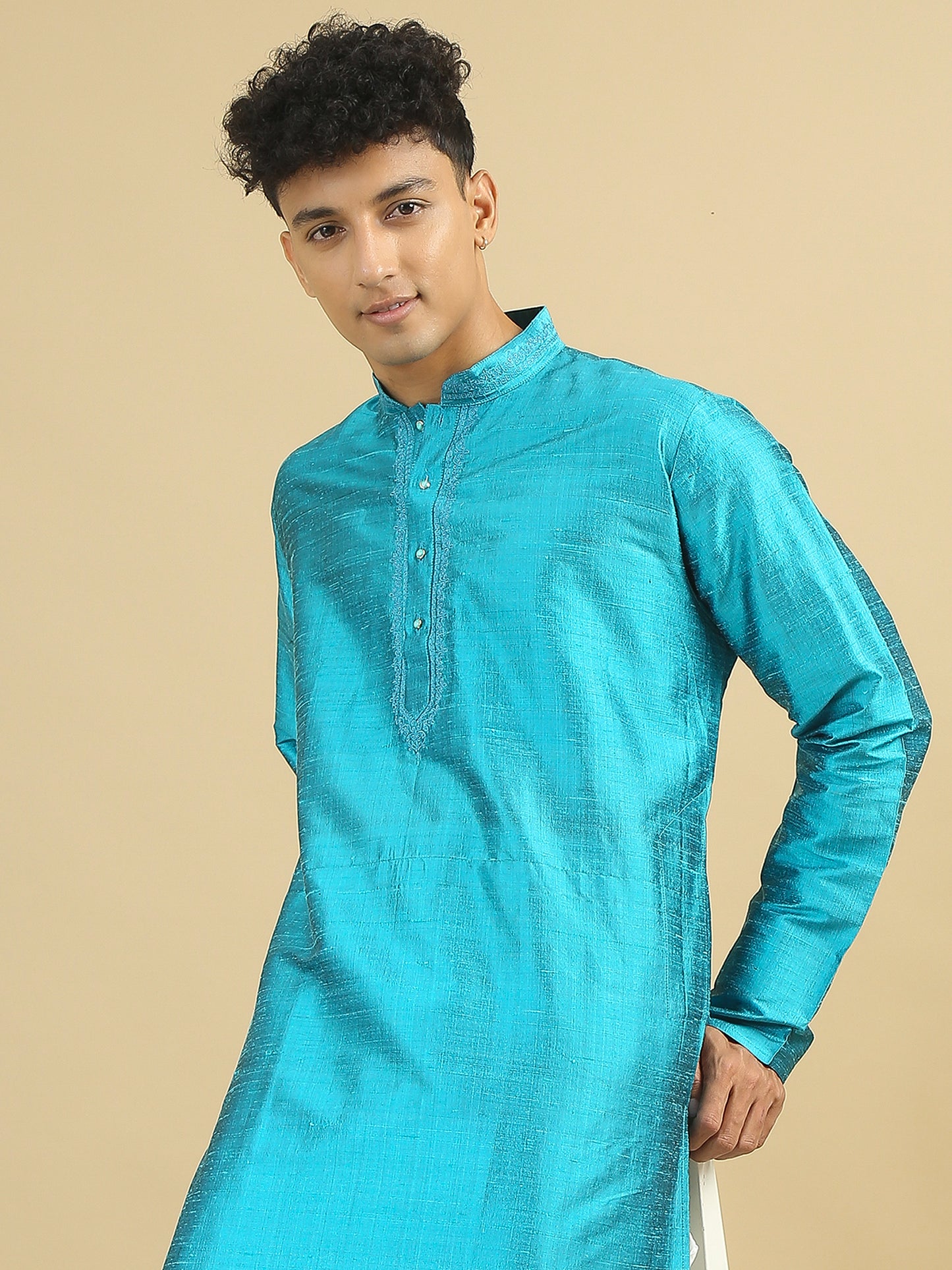 Tattva Men Applique Dupion Silk Straight Kurta