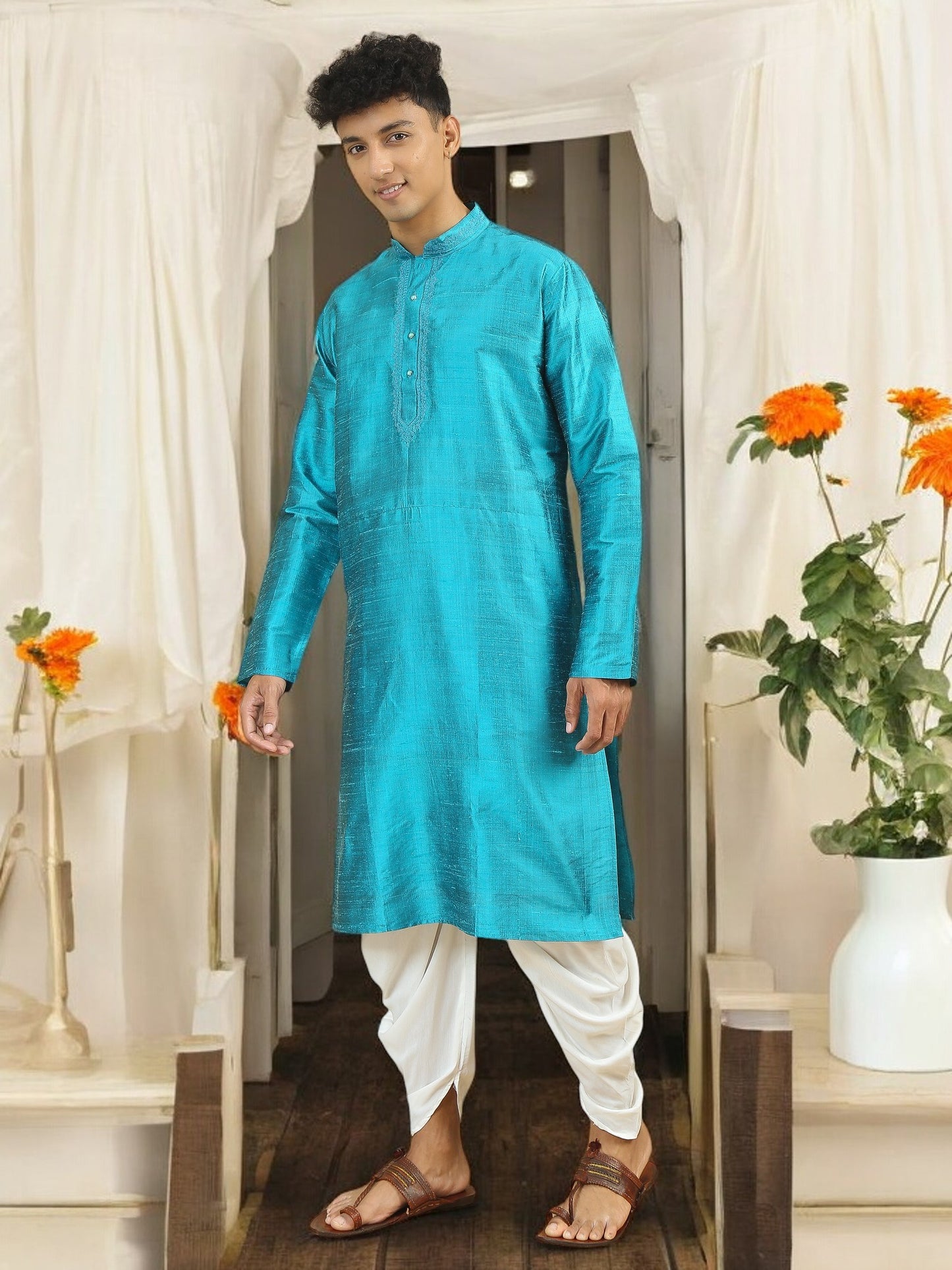 Tattva Men Applique Dupion Silk Straight Kurta