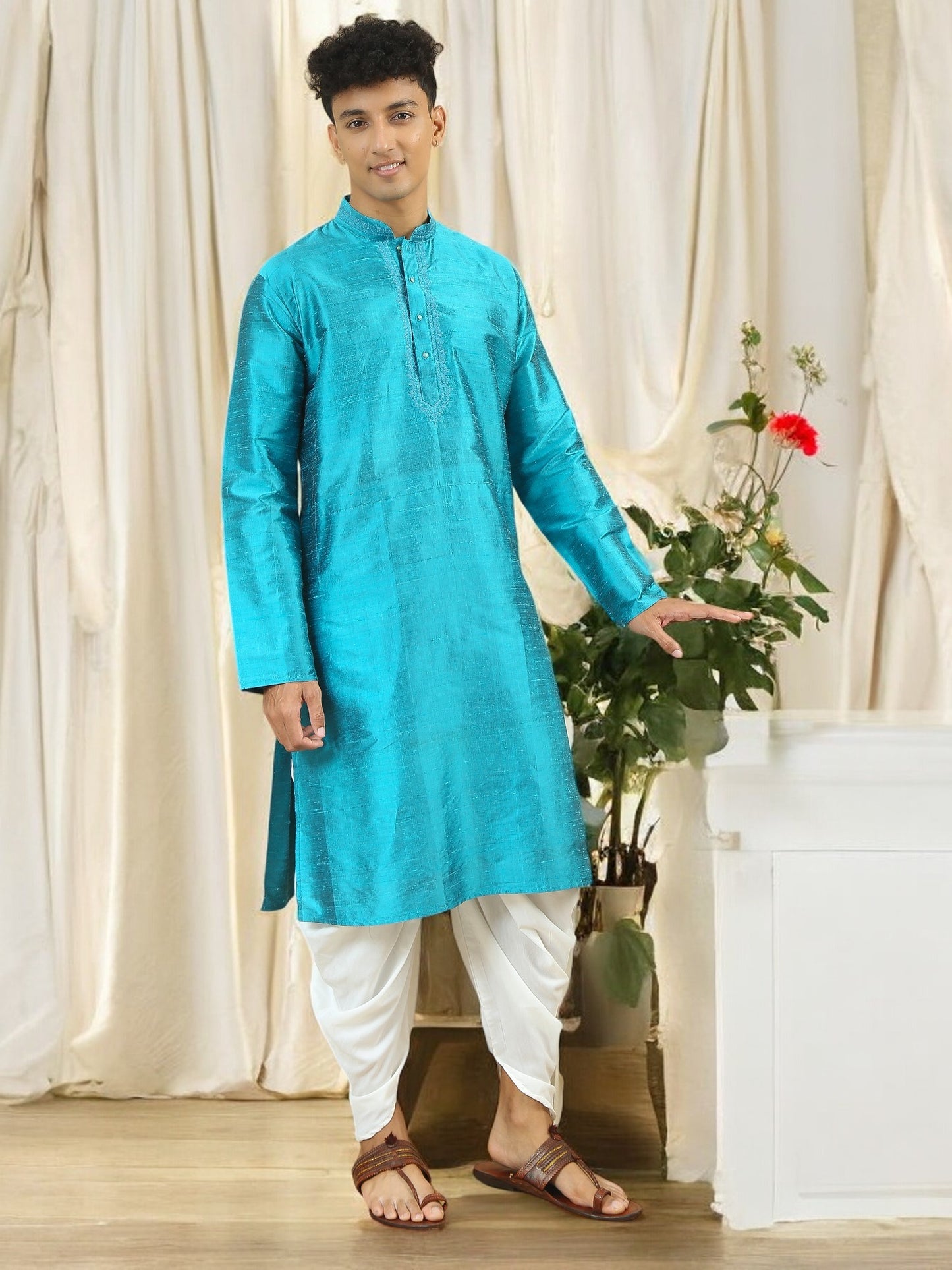 Tattva Men Applique Dupion Silk Straight Kurta