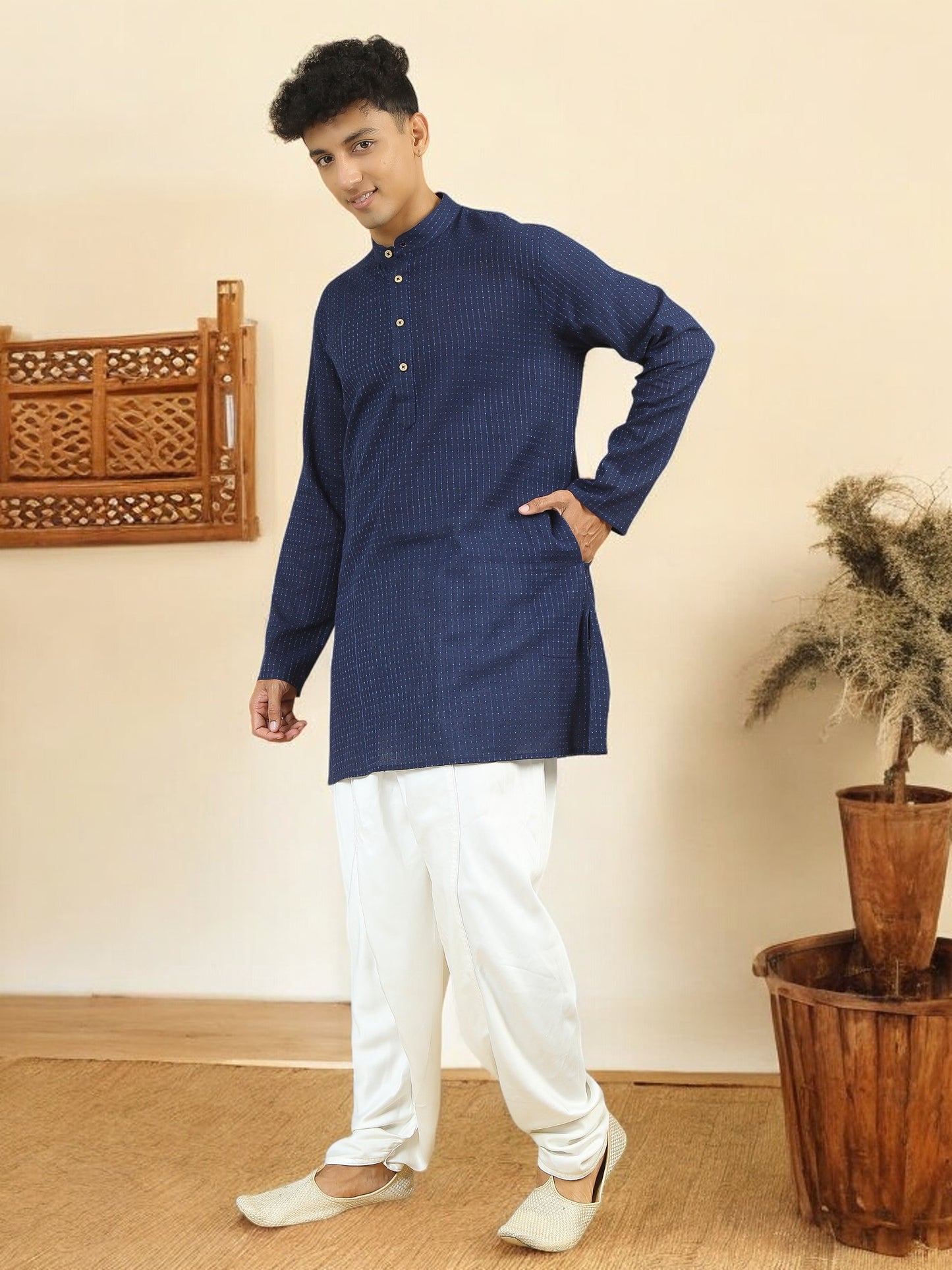 Tattva  Men Chikan Embroidery Cotton Blend Straight Kurta