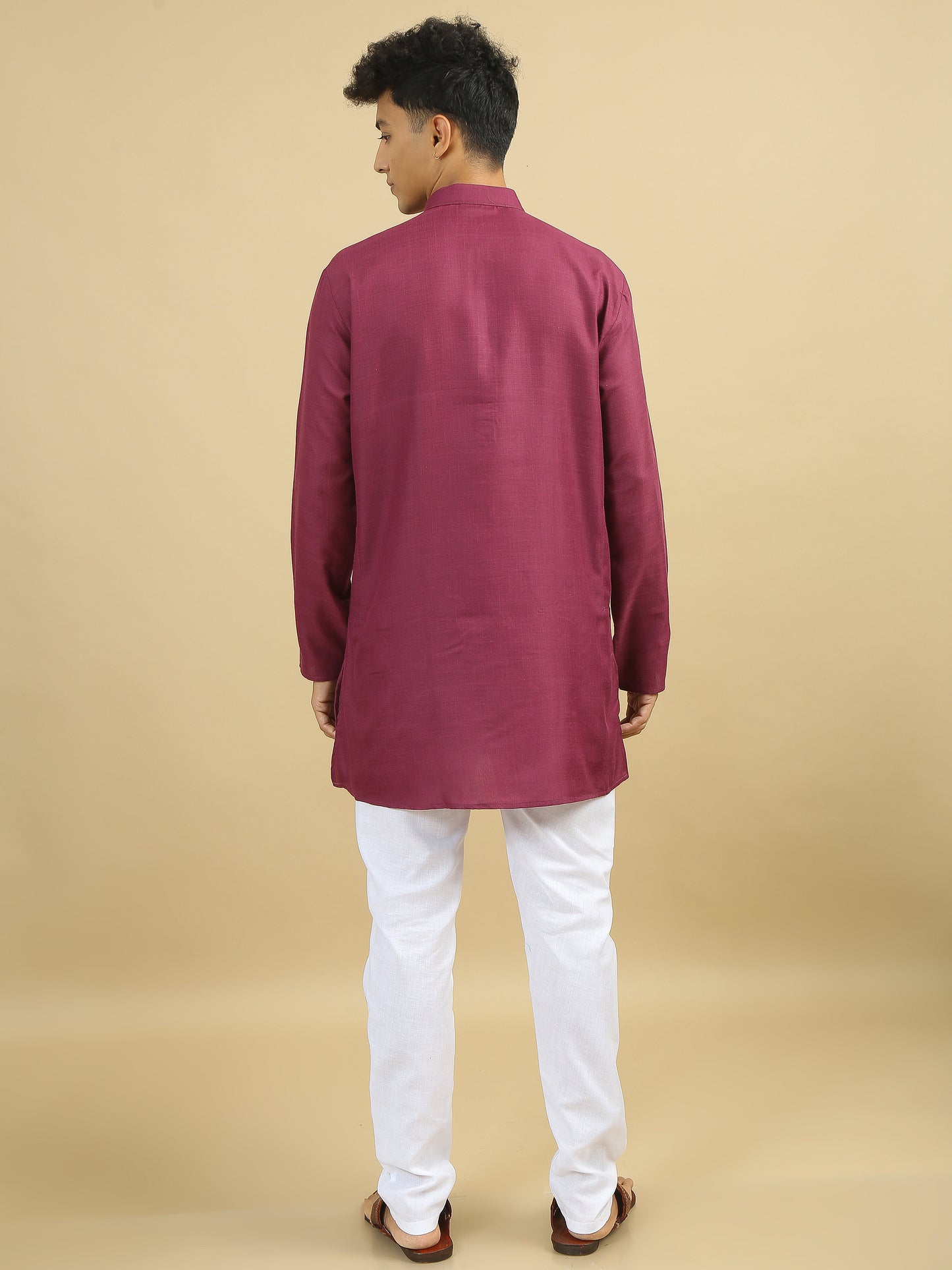 Tattva  Men Solid Cotton Blend Straight Kurta