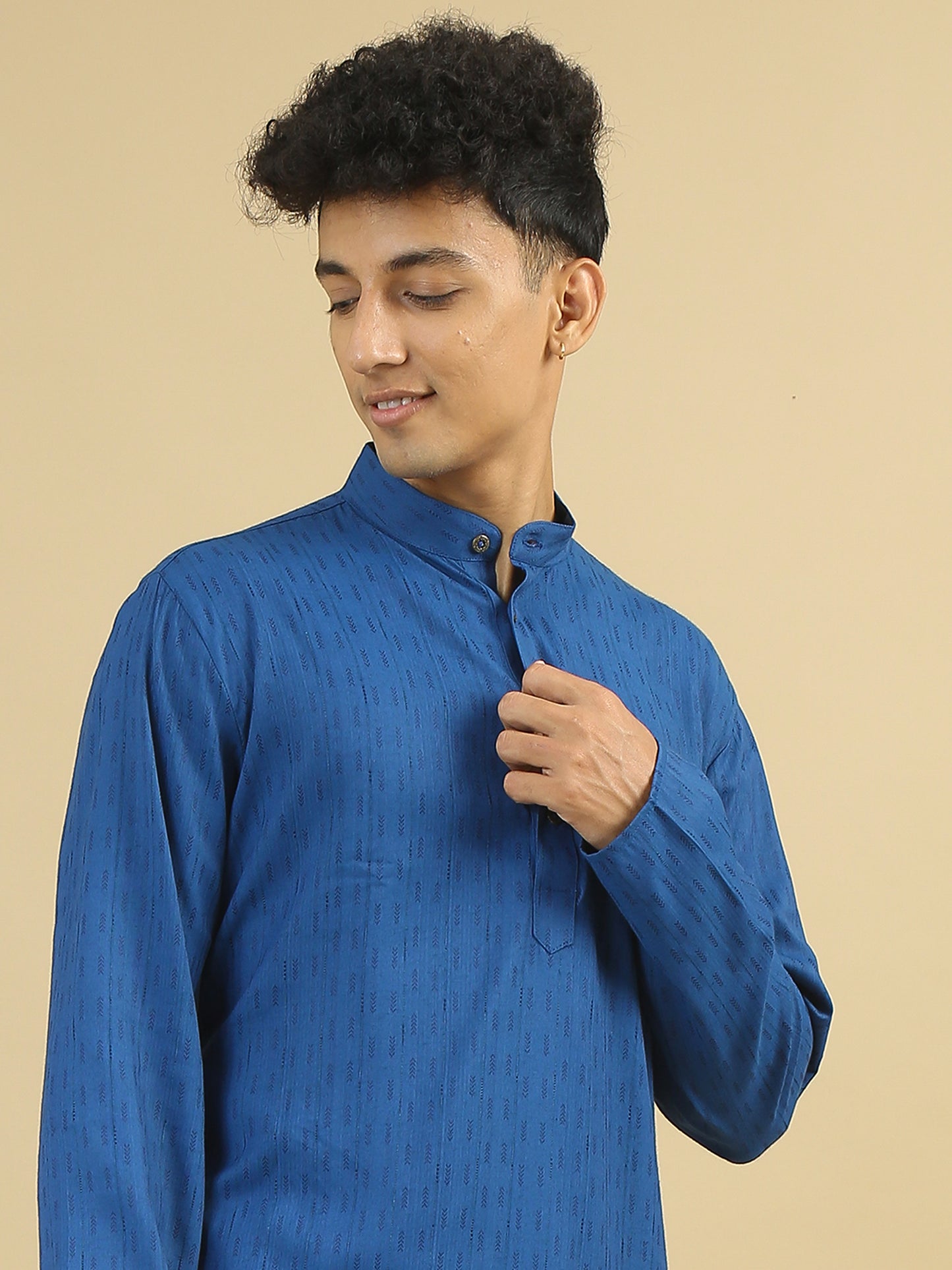 Tattva Men Cotton Blend Kurta Pyjama Set