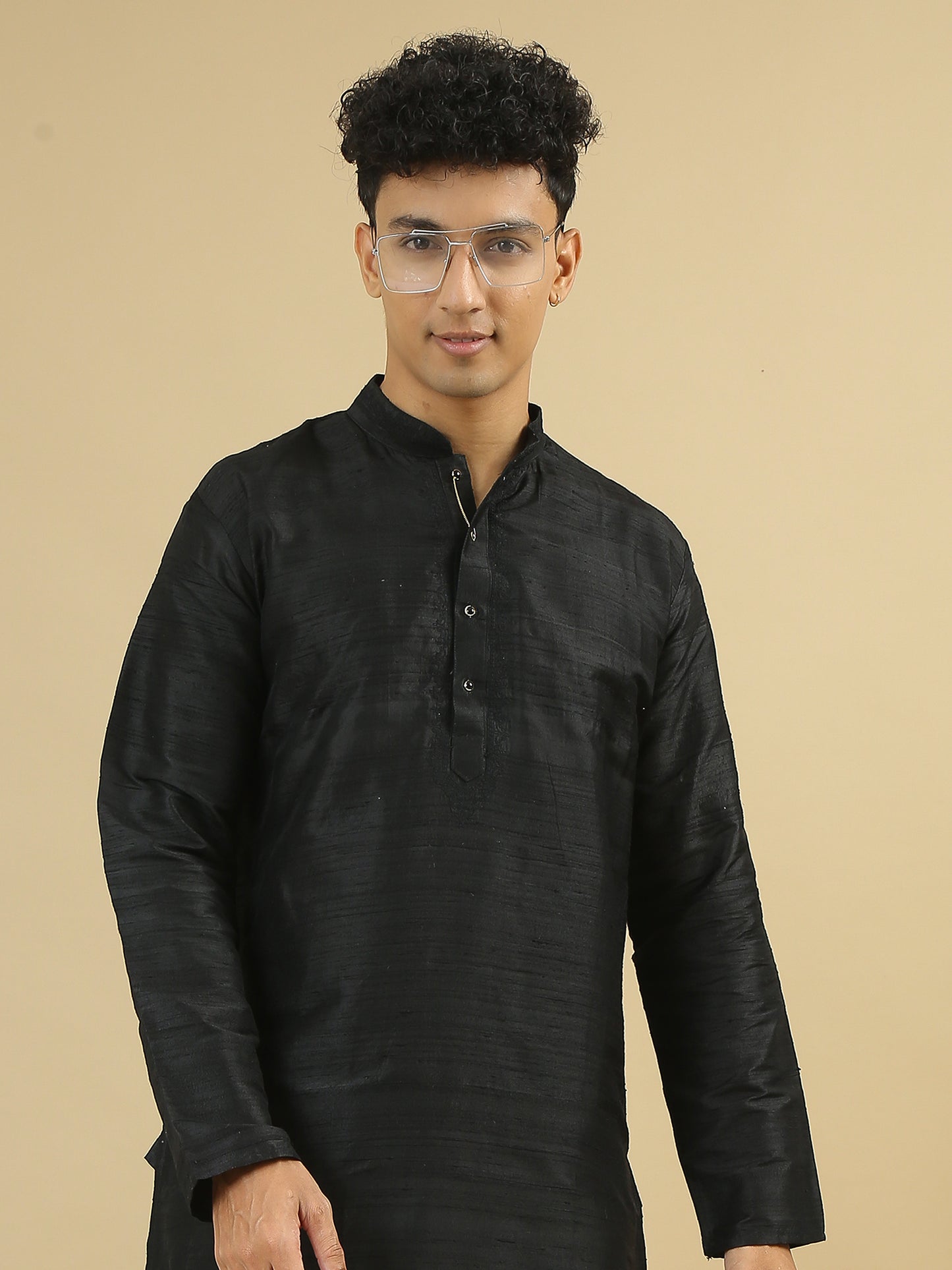 Tattva Men Applique Dupion Silk Straight Kurta