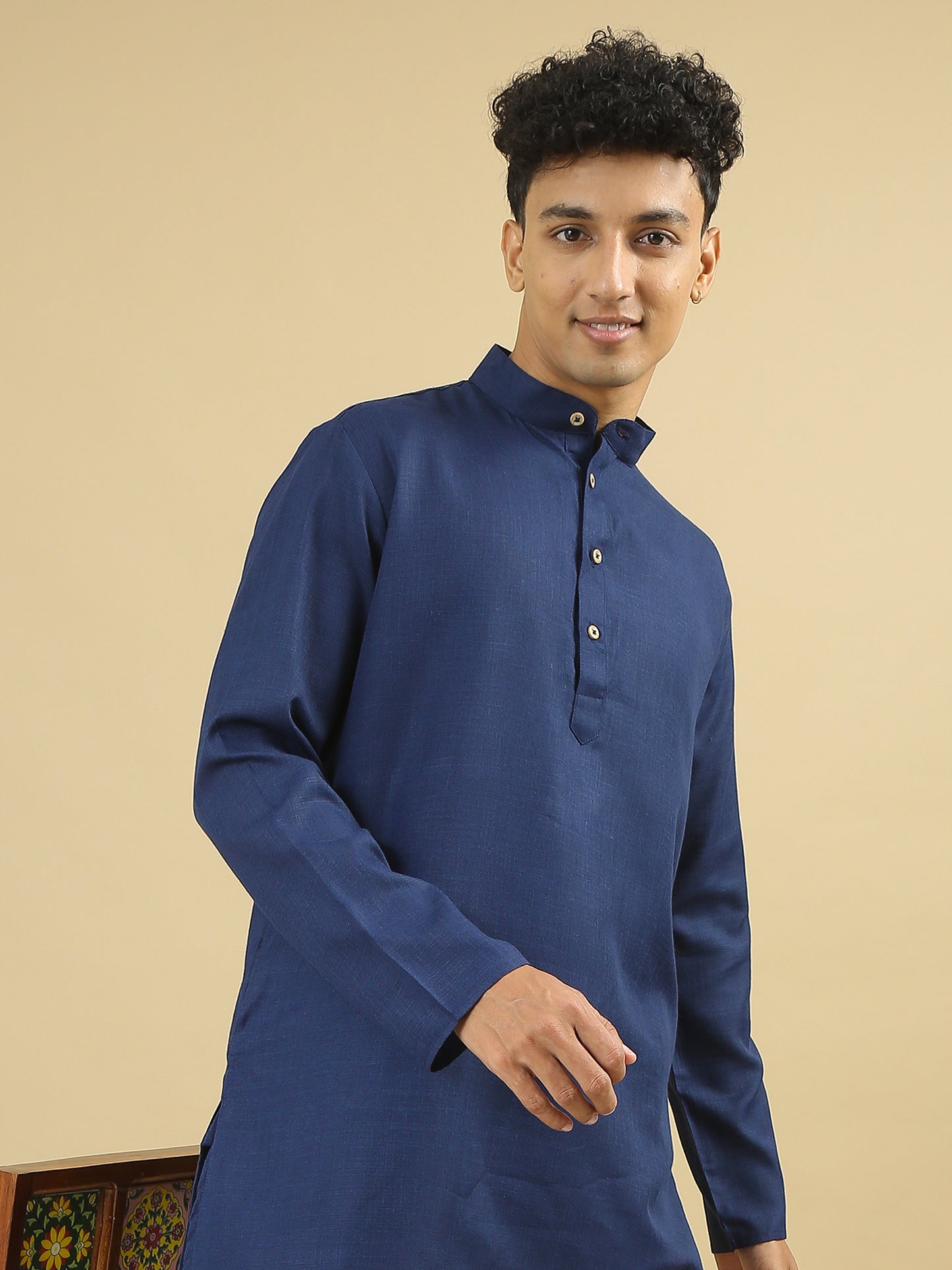 Tattva  Men Solid Cotton Blend Straight Kurta