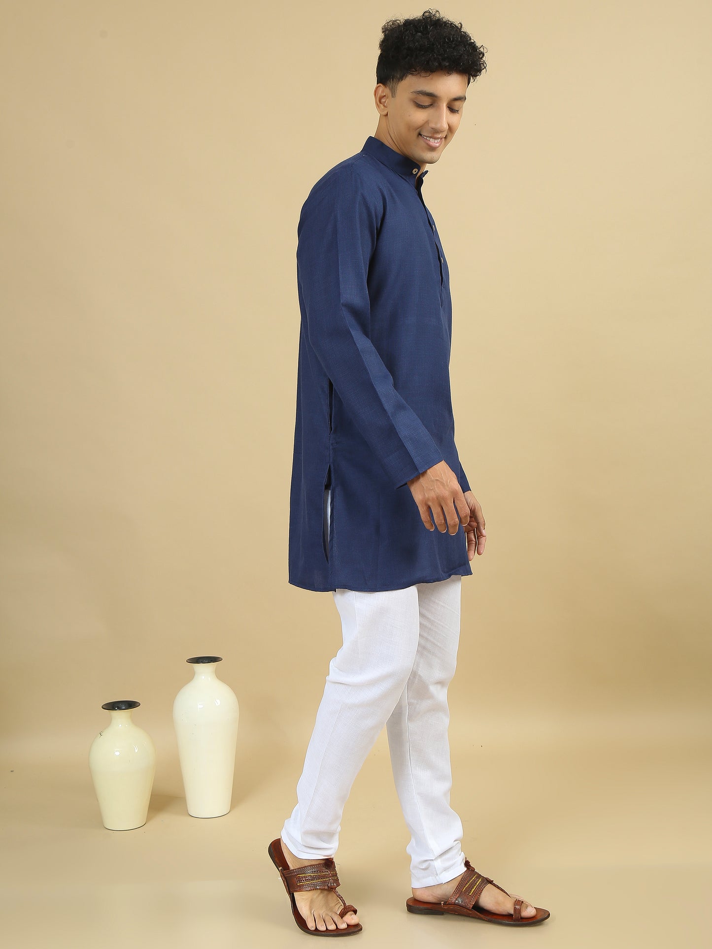 Tattva  Men Solid Cotton Blend Straight Kurta