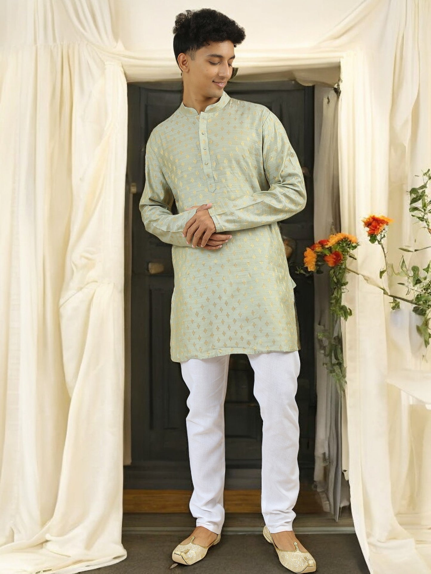 Tattva Men Woven Design Cotton Blend Straight Kurta