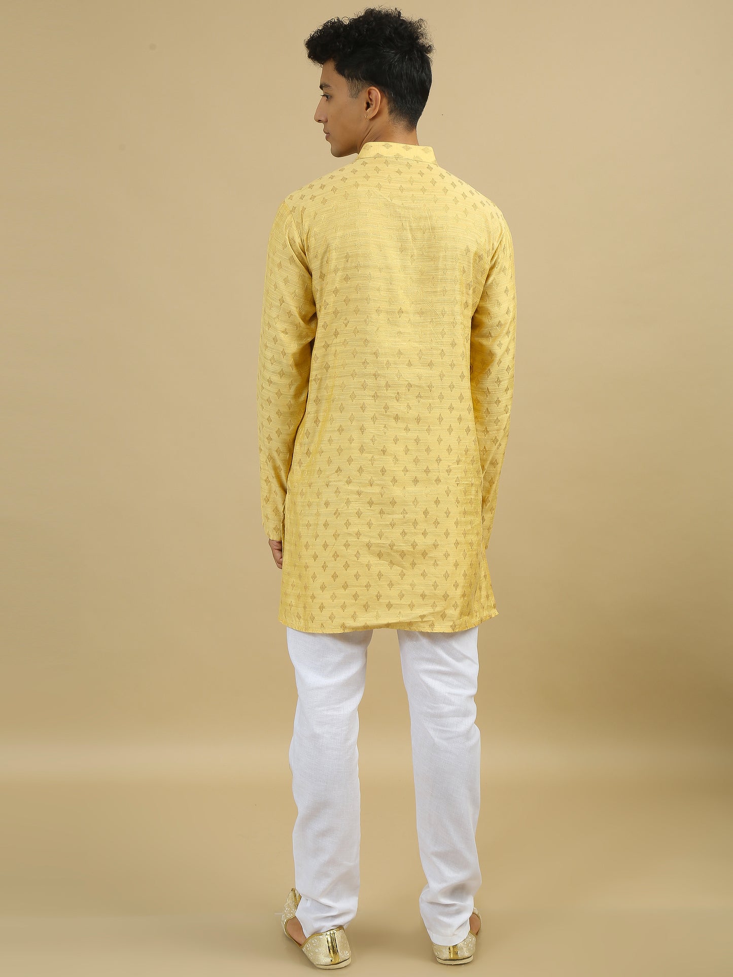 Tattva Men Woven Design Cotton Blend Straight Kurta