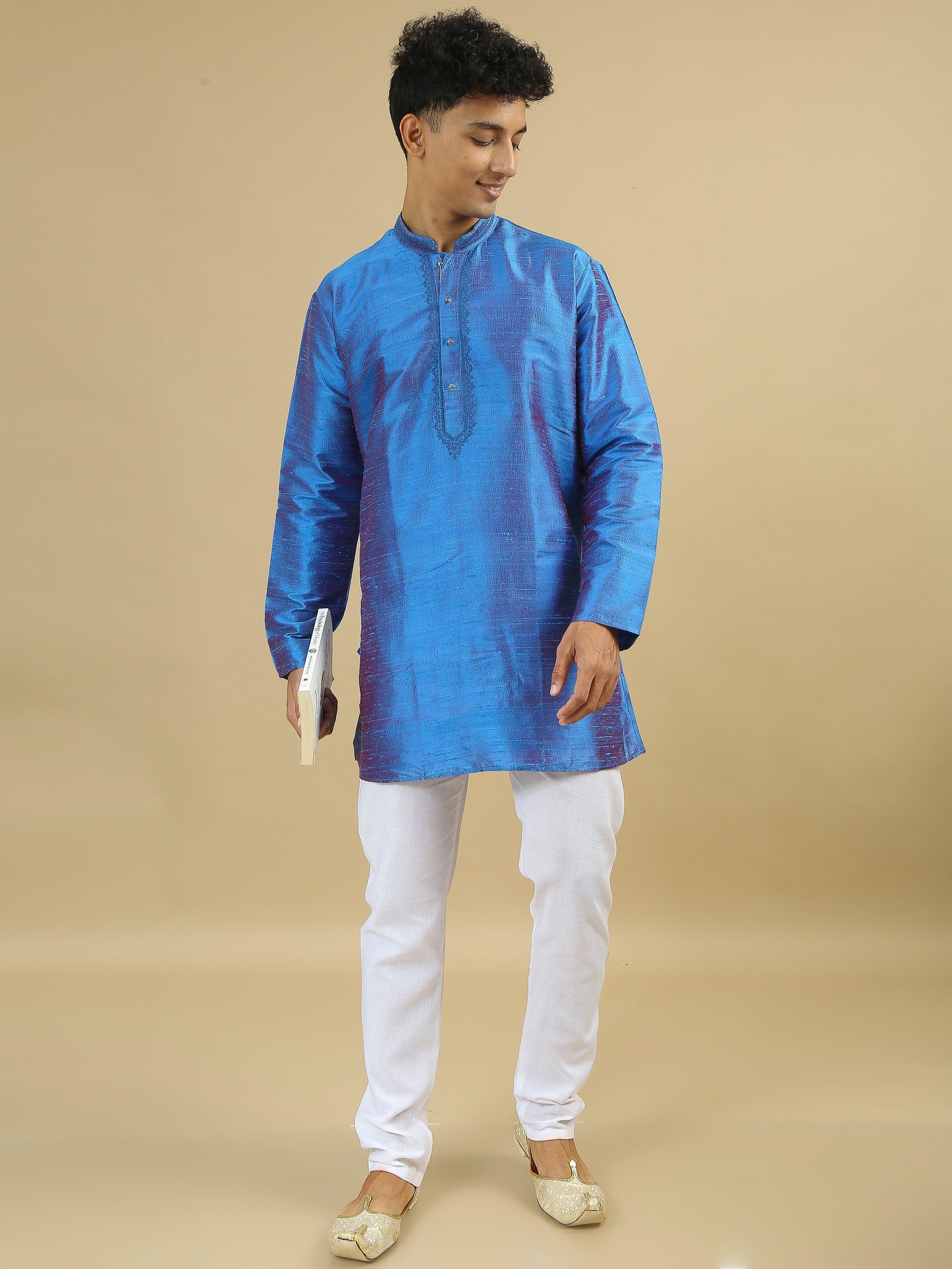 Tattva  Men Applique Dupion Silk Straight Kurta