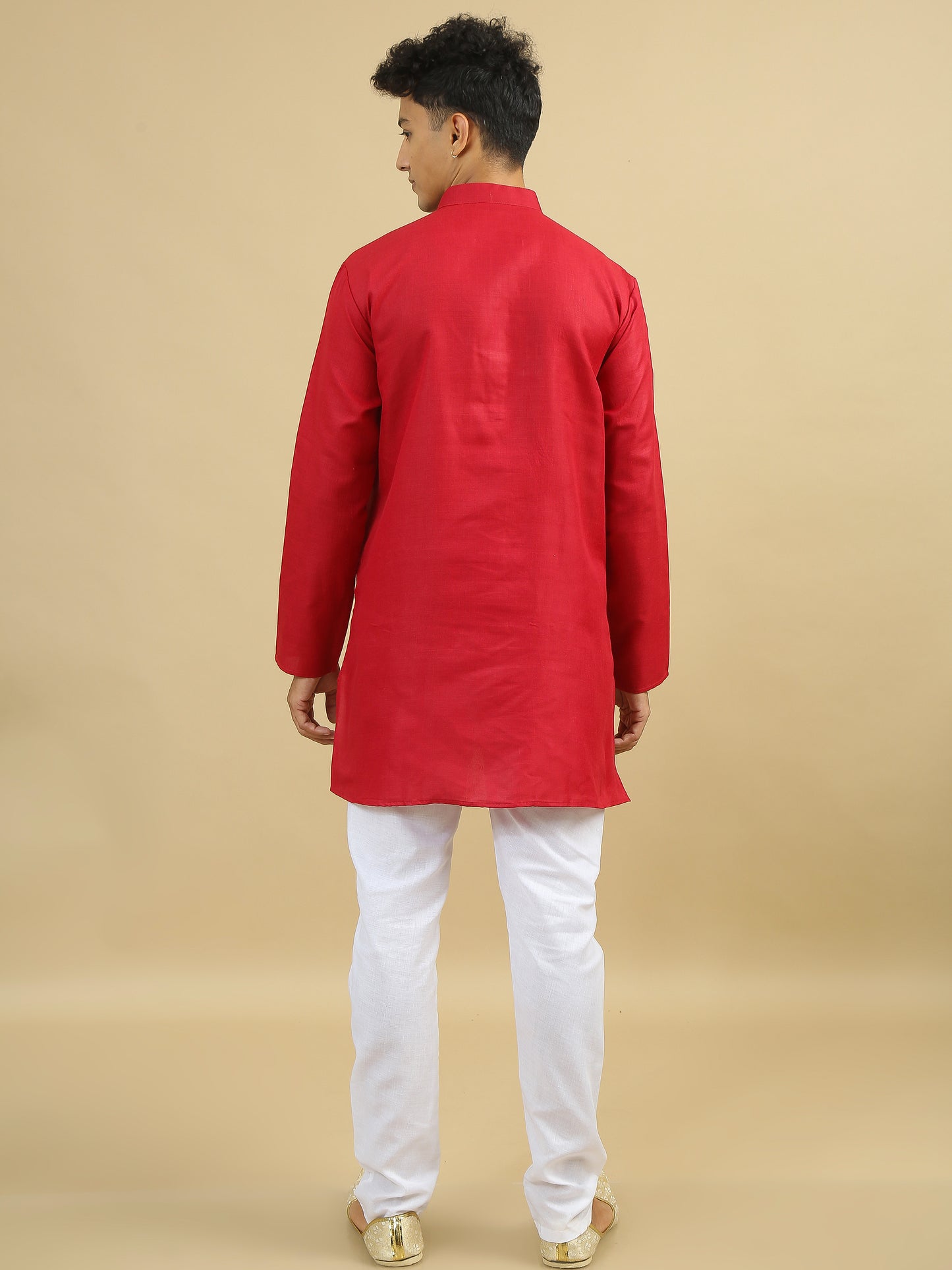 Tattva Men Solid Cotton Blend Straight Kurta