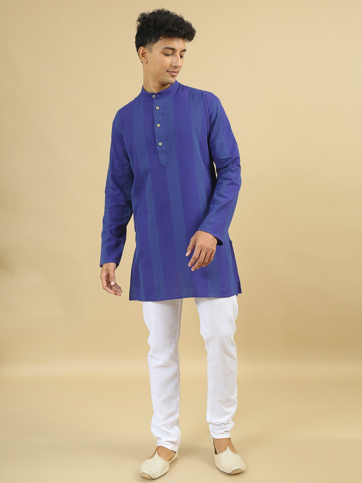 Tattva Blue Geometric Printed Short Kurta