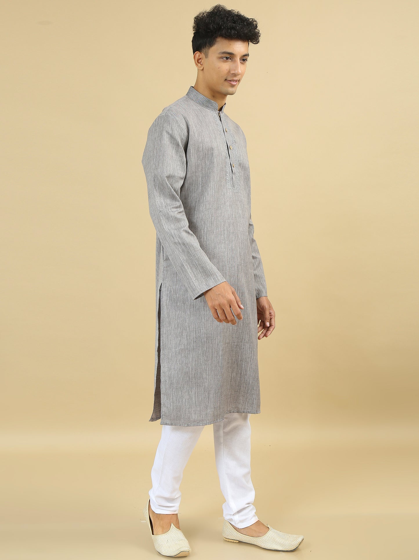 Tattva Men Cotton Blend Kurta Pyjama Set