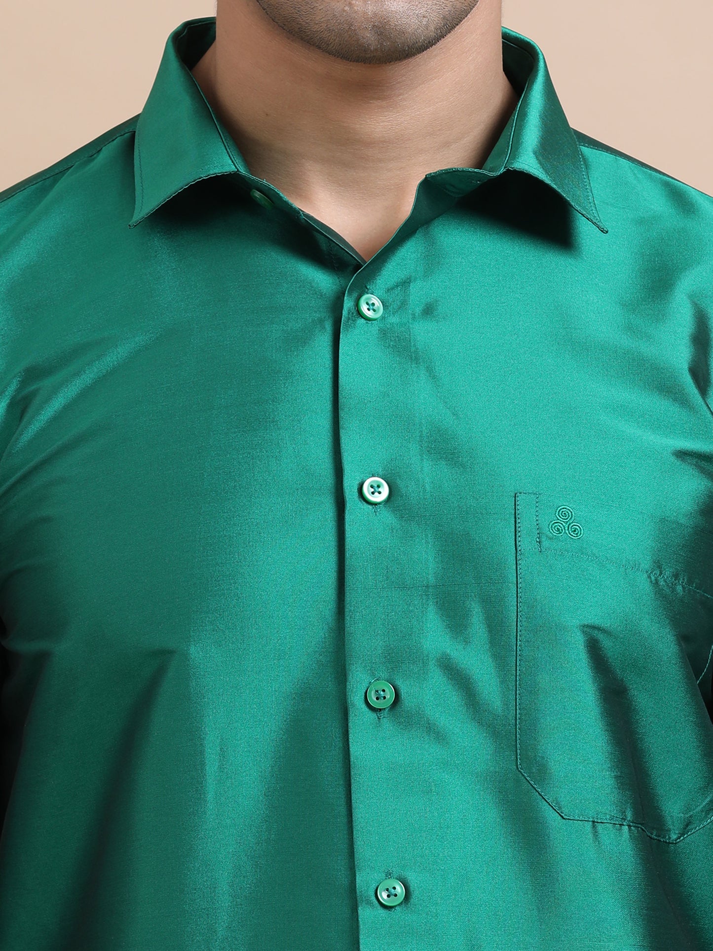 Tattva Men Green Toned Art silk Casual Shirt