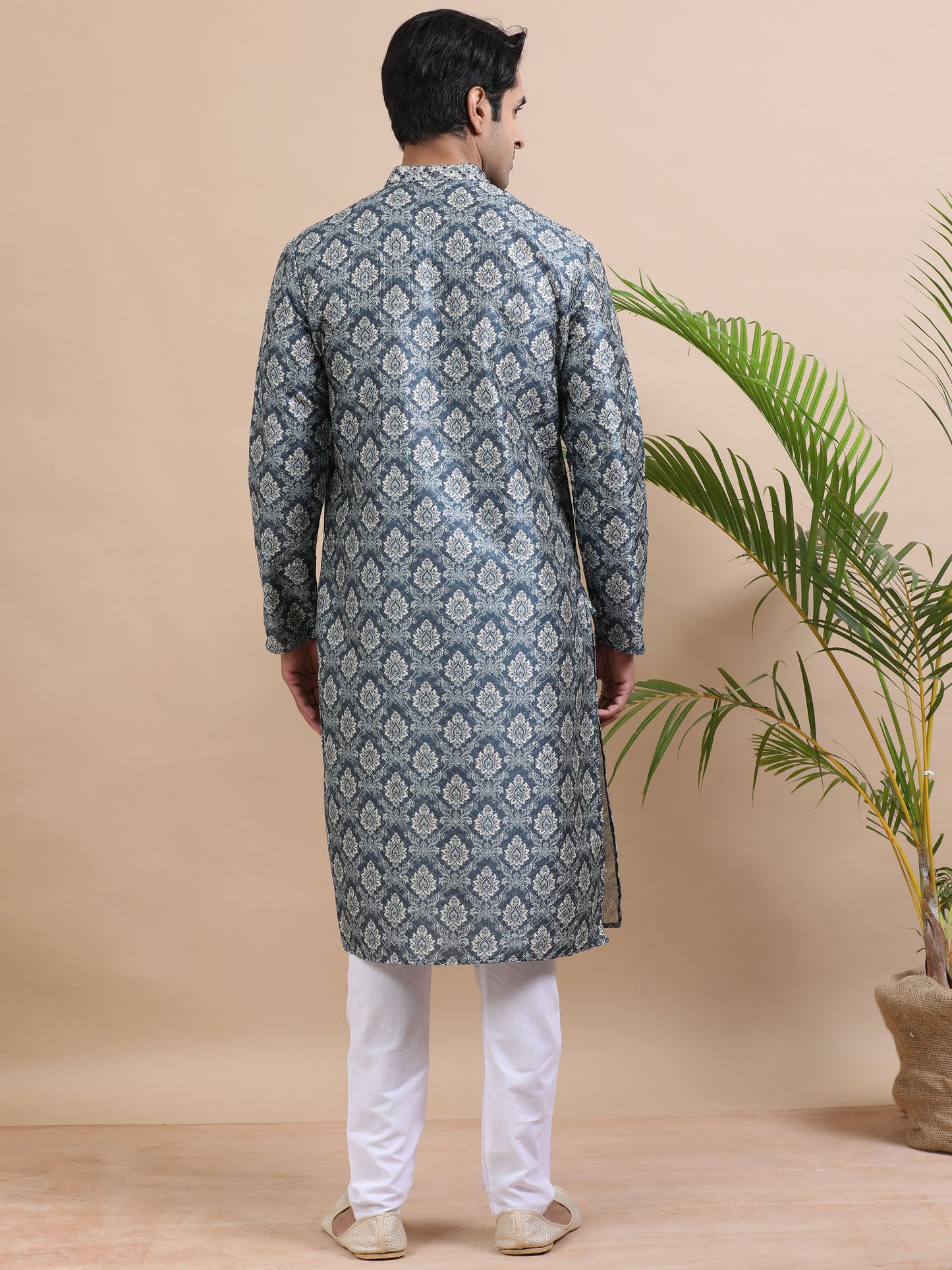 Tattva Men Threadwork Designed Kurta Pyjama Set