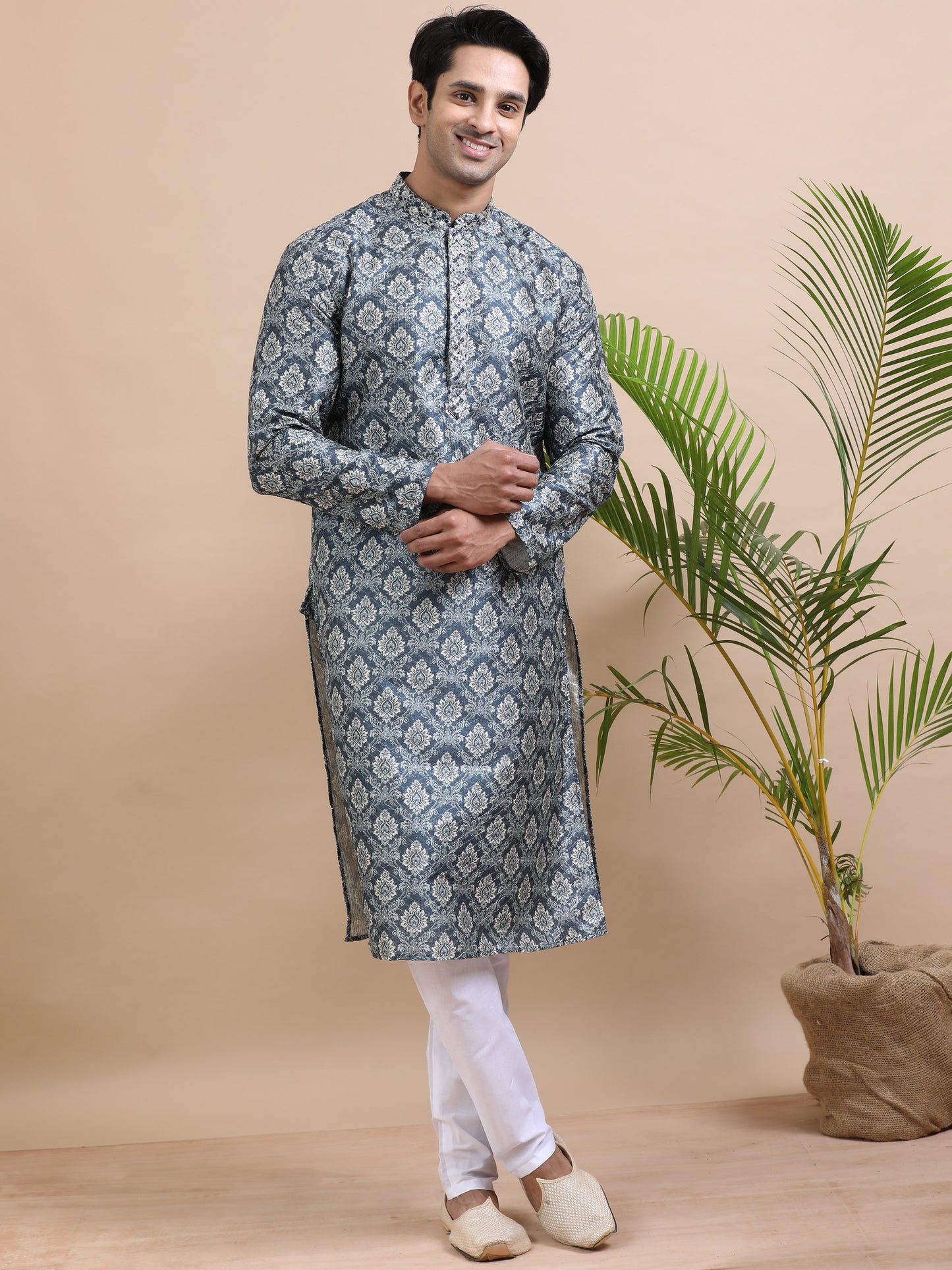 Tattva Men Threadwork Designed Kurta Pyjama Set