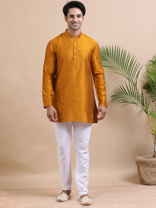 Tattva Solid Embroidered Mandarin Collar Short Kurta