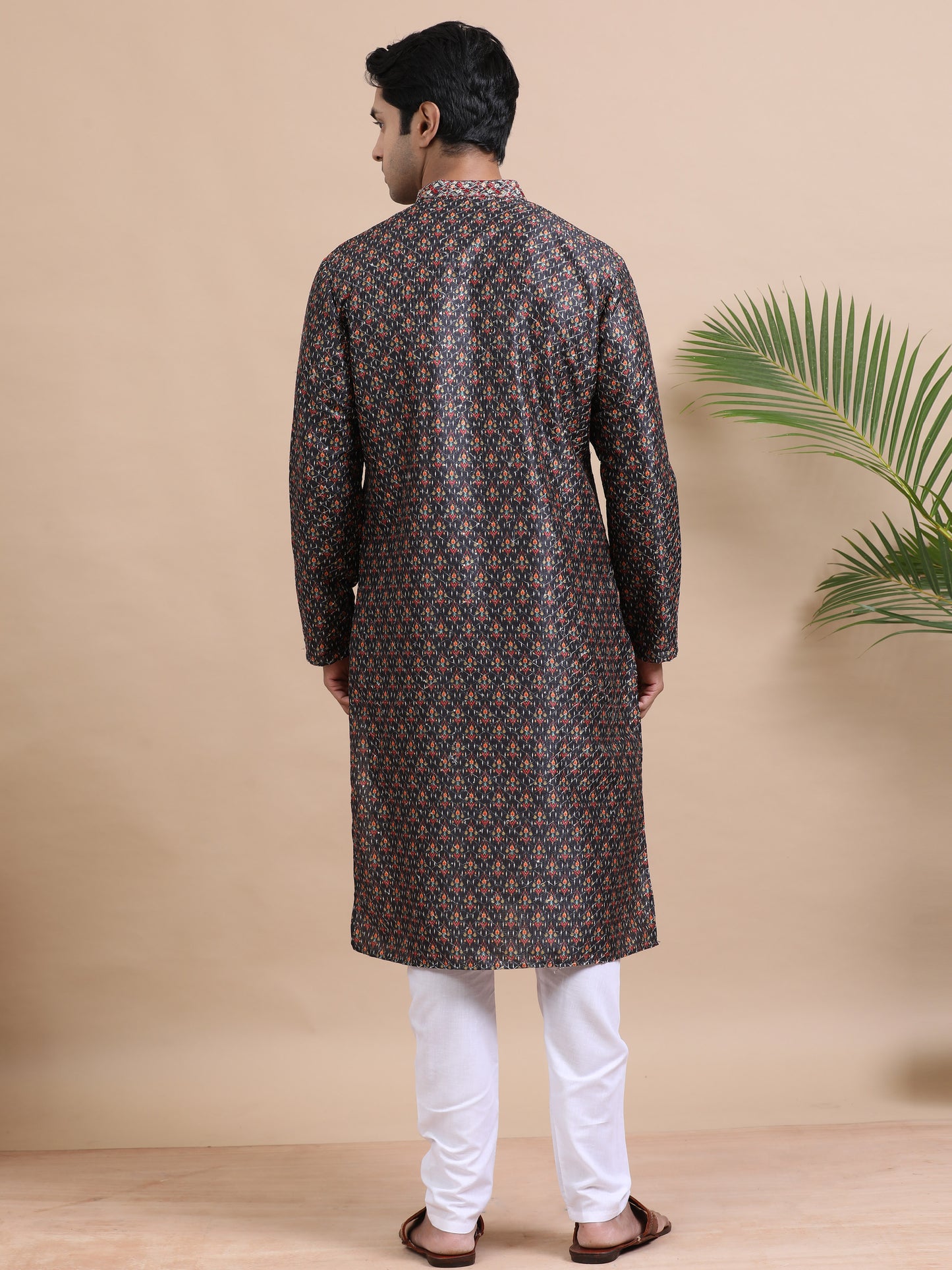 Tattva Men Threadwork Designed Kurta Pyjama Set