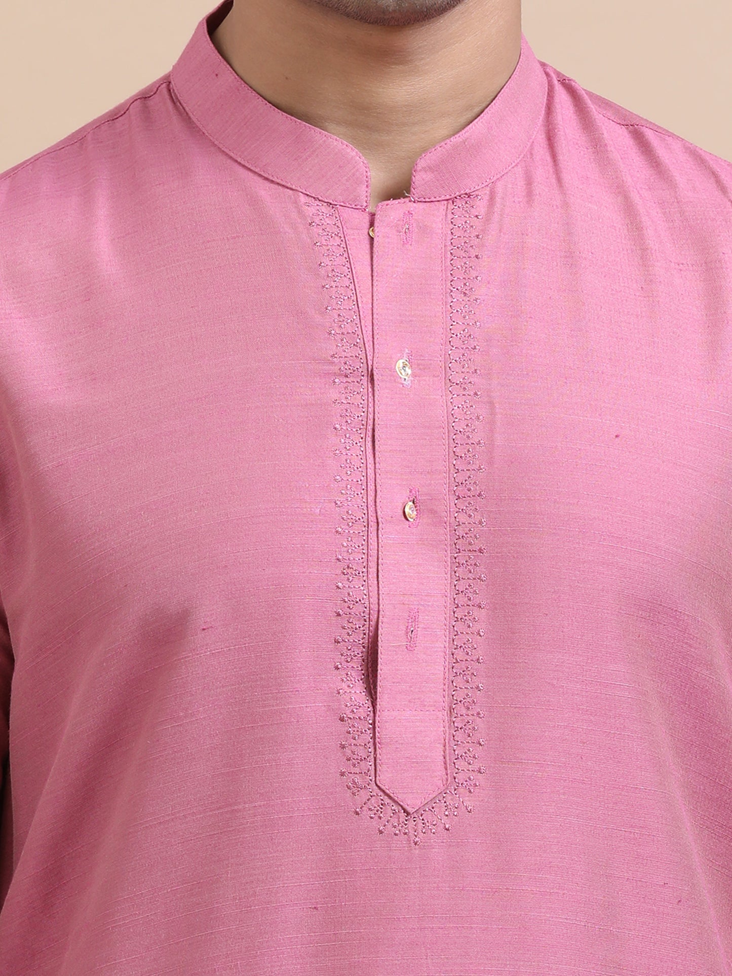 Tattva Solid Embroidered Mandarin Collar Short Kurta