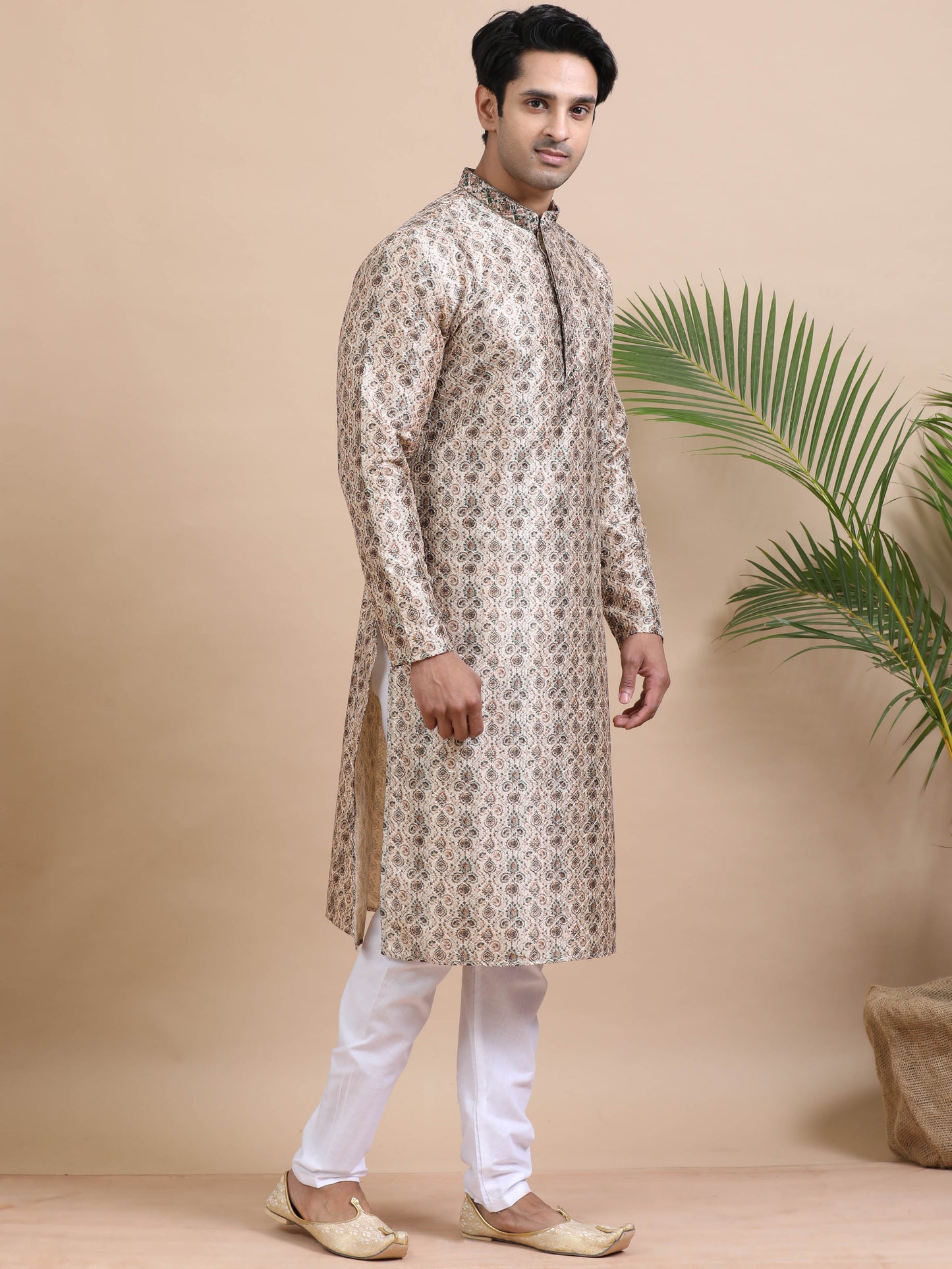 Tattva Men Threadwork Designed Kurta Pyjama Set
