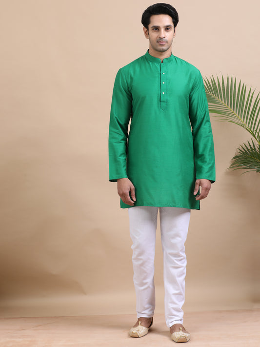 Tattva Solid Embroidered Mandarin Collar Short Kurta