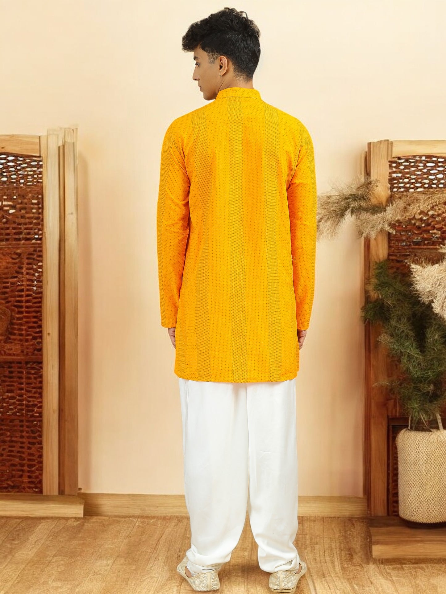 Tattva Yellow Geometric Printed Short Kurta