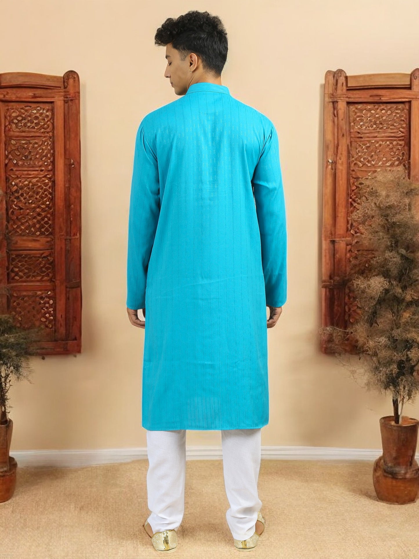 Tattva Men Cotton Blend Kurta Pyjama Set