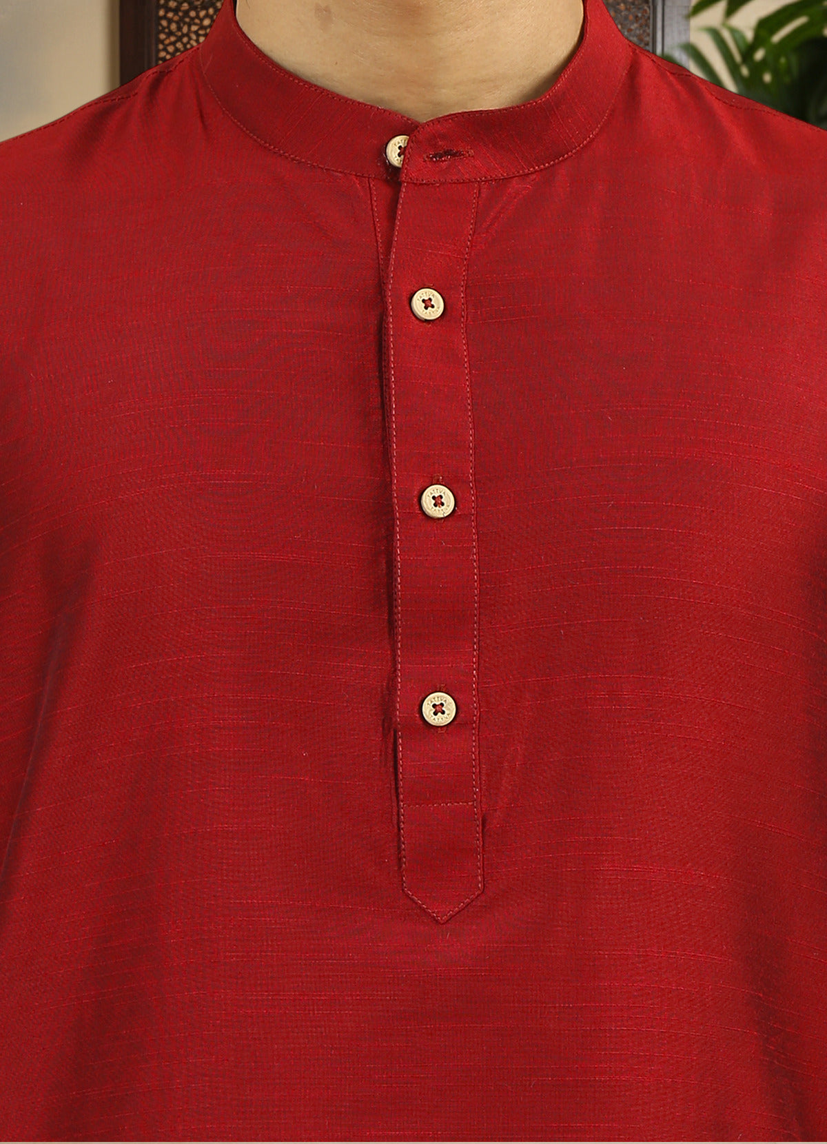 Tattva Men Solid Pure Cotton Short Kurta with Mandarin Collar