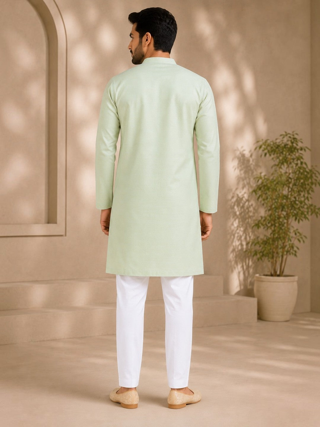 Tattva Solid Embroidered Mandarin Collar Short Kurta