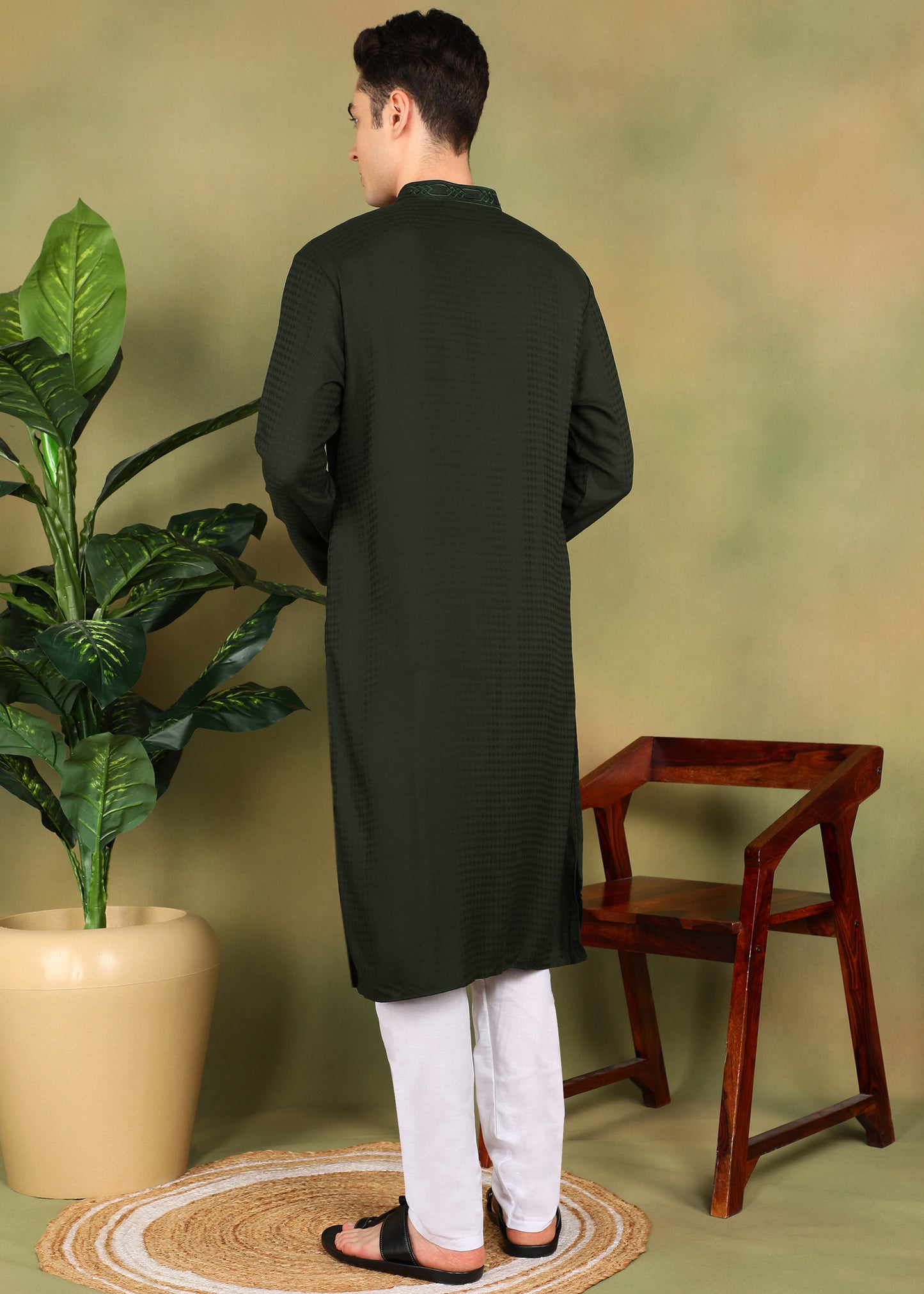 Tattva Men Geometric Kurta Pyjama Set