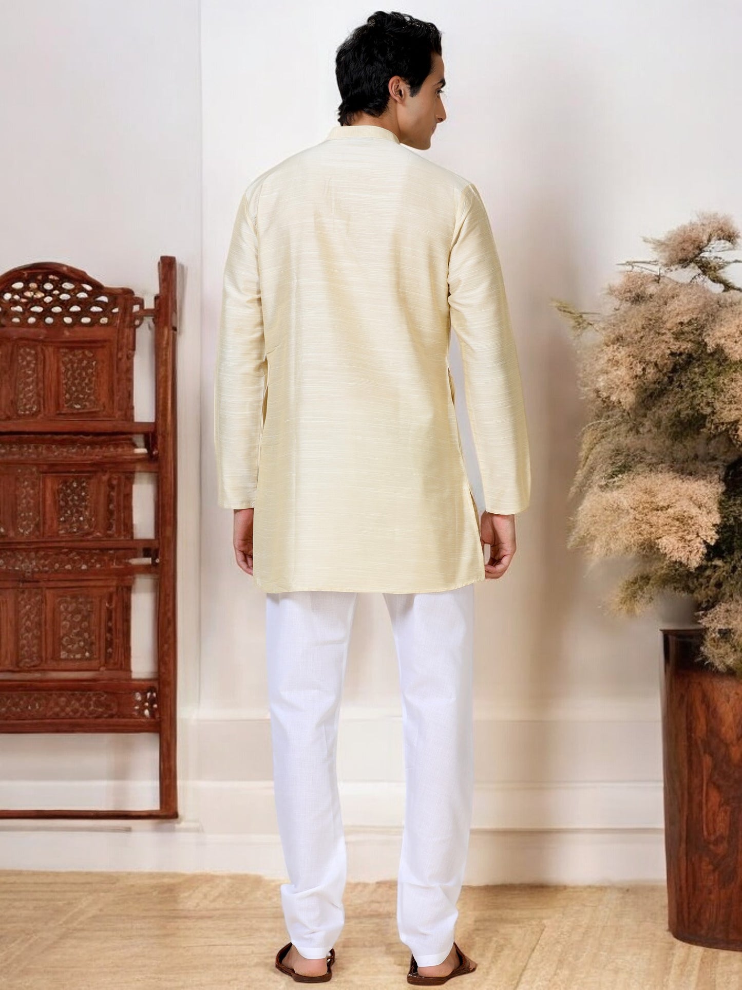 Tattva Men Embroidered Cotton Blend Asymmetric Kurta