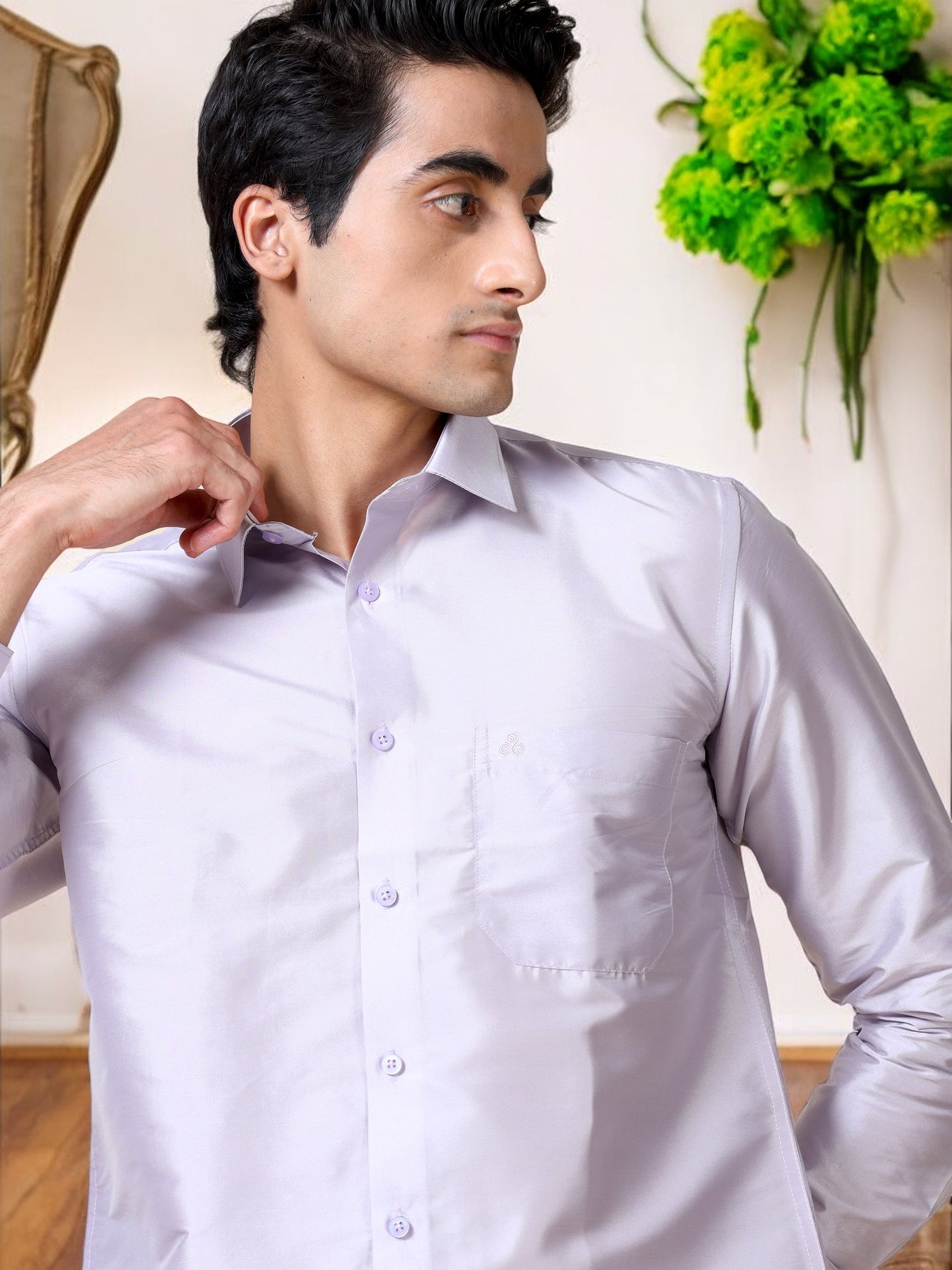 Tattva Men Slim Fit Solid Cut Away Collar Casual Shirt