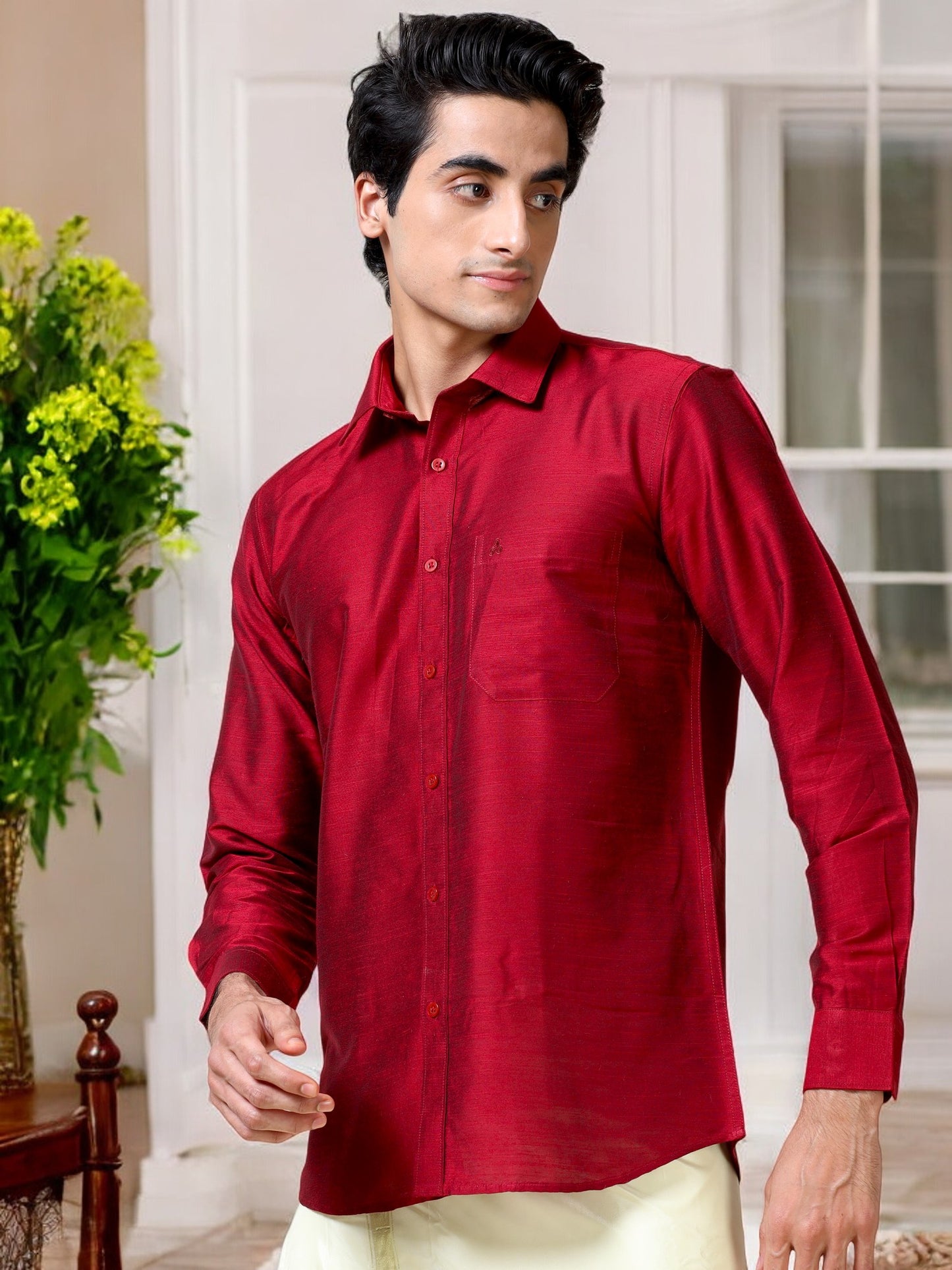 Tattva Men Slim Fit Solid Cut Away Collar Formal Shirt