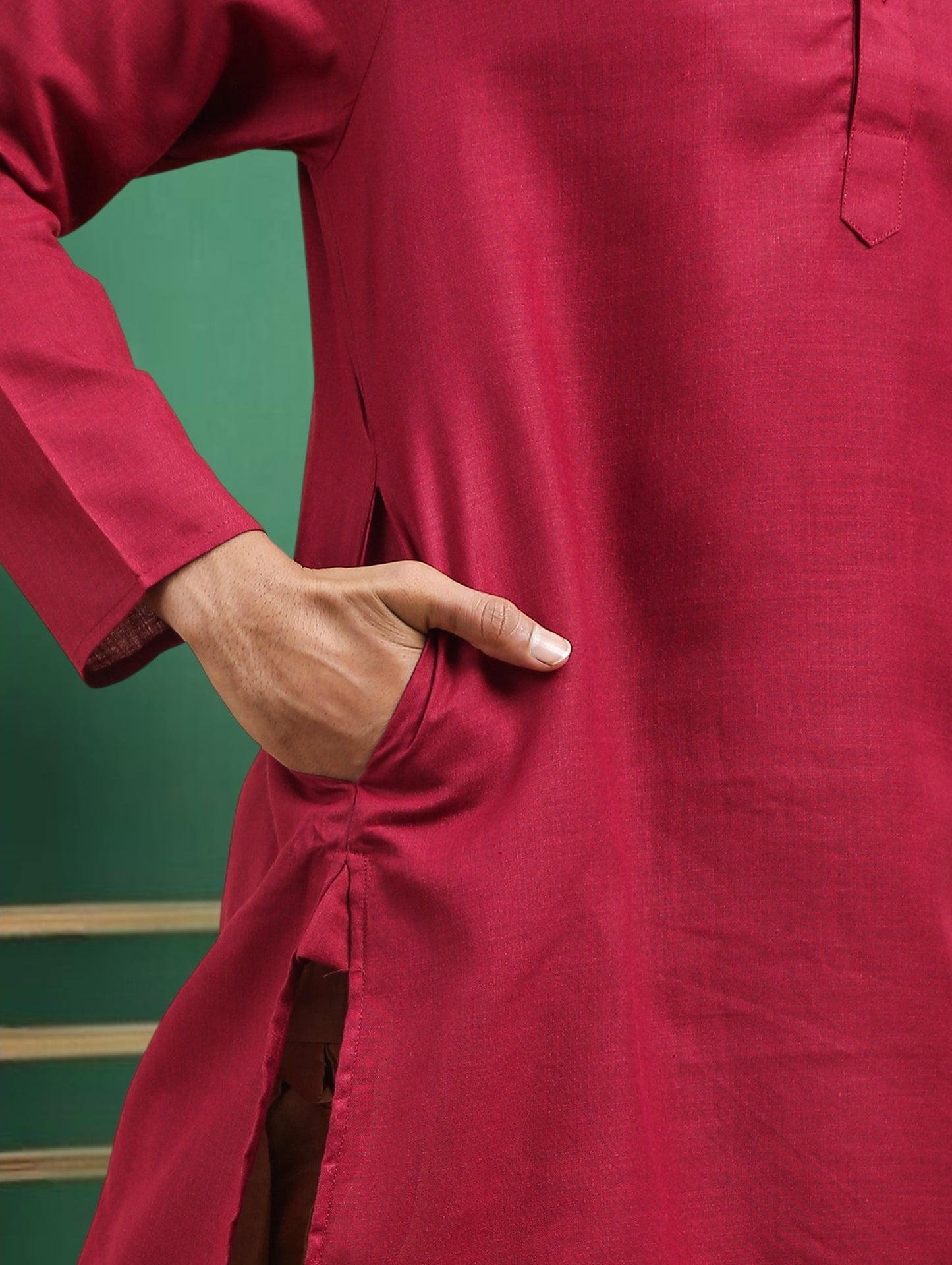Tattva Maroon Toned Solid Cotton Short Kurta