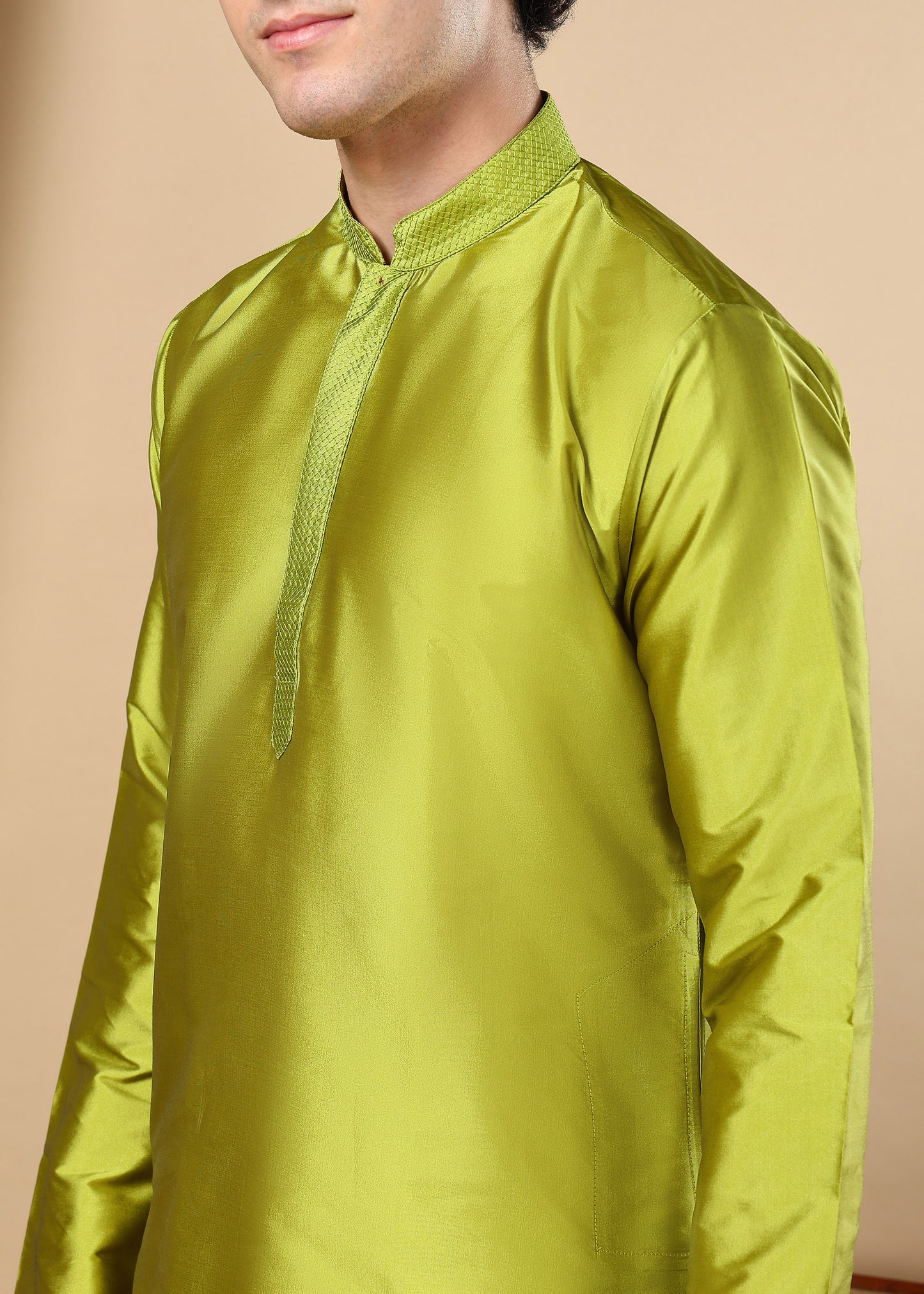 Tattva Men Green Solid Kurta