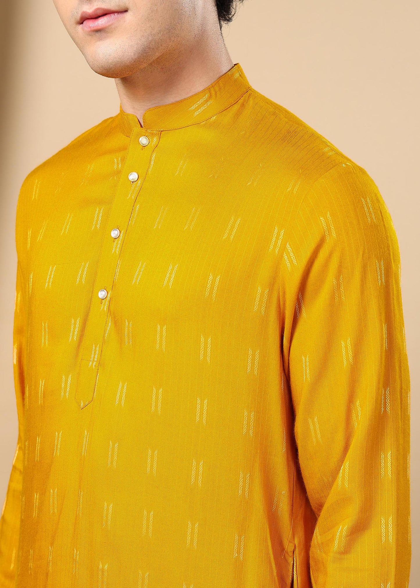 Tattva Men Thread Work Kurta