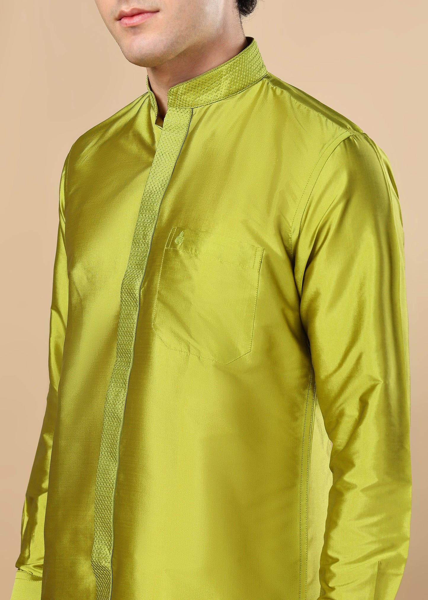 Tattva Men Green Solid Shirt