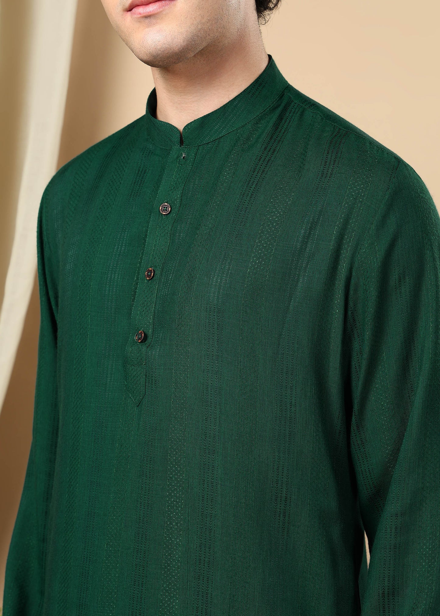 Tattva Men Thread Work Kurta