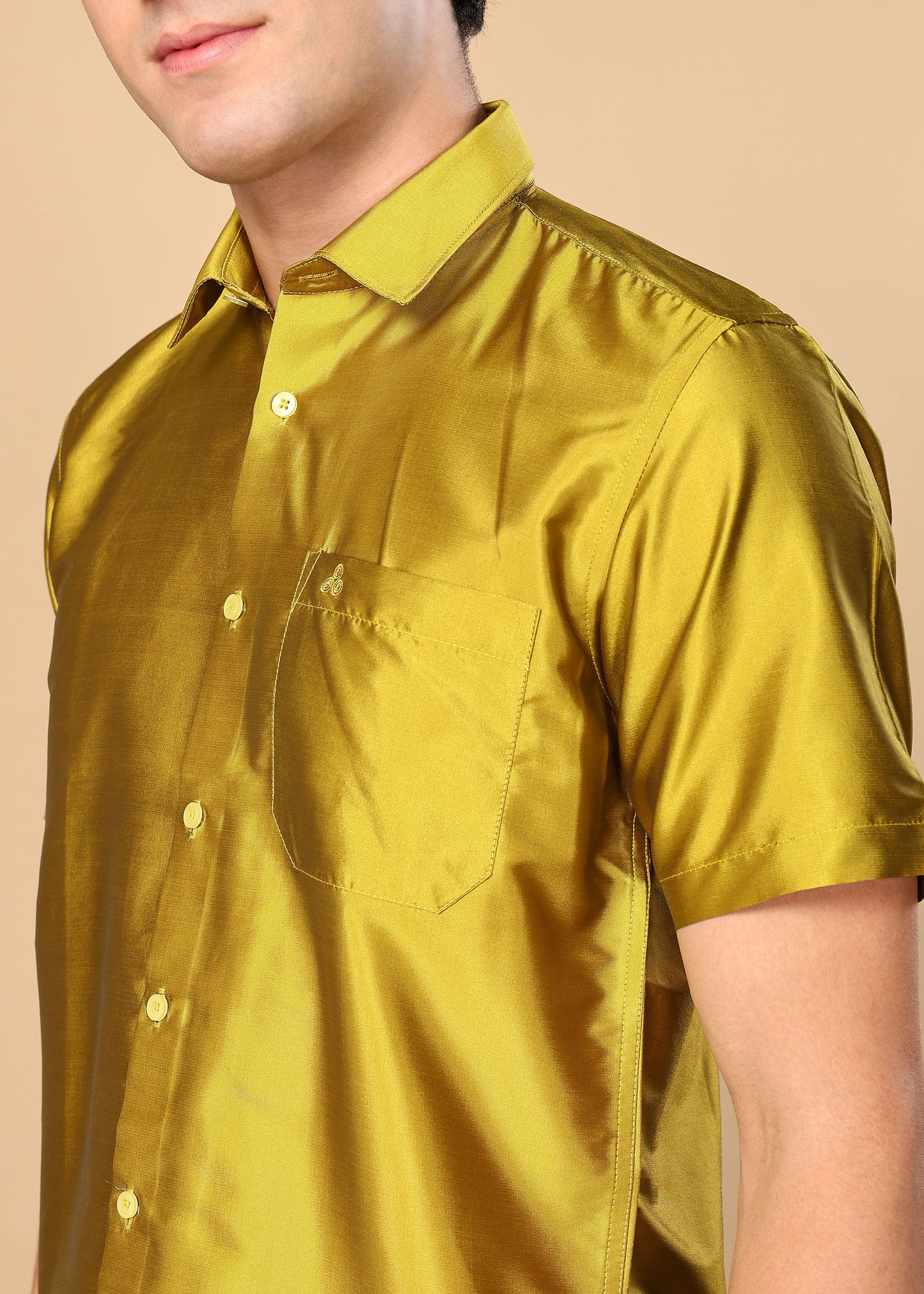 Tattva Slim Solid Half Sleeve Casual Shirt