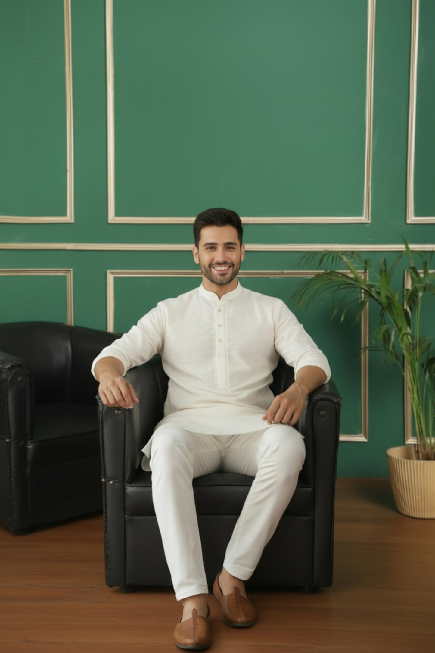 Tattva Men Embroidered Solid Short Kurta