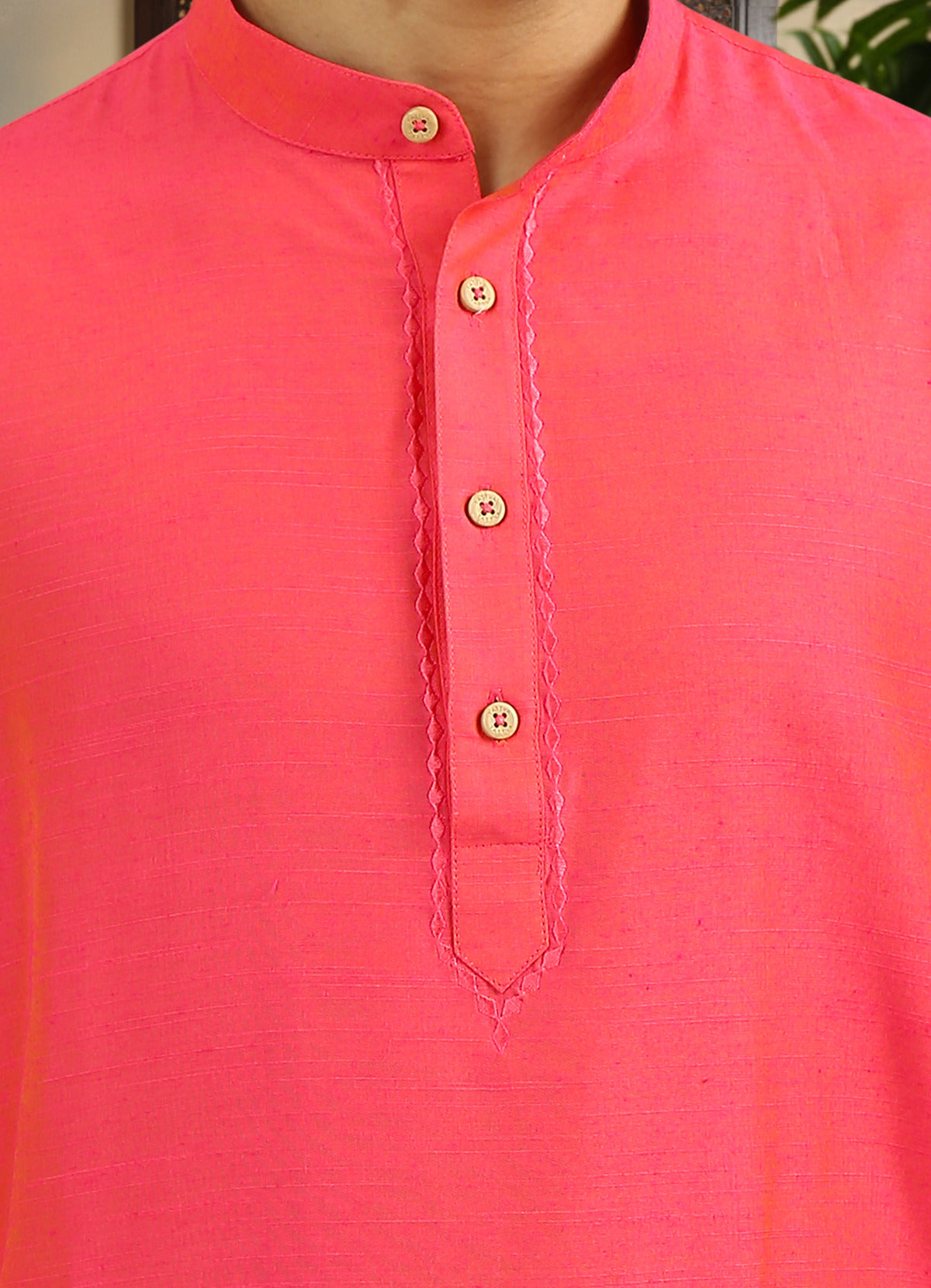 Tattva Men Solid Pure Cotton Short Kurta with Mandarin Collar