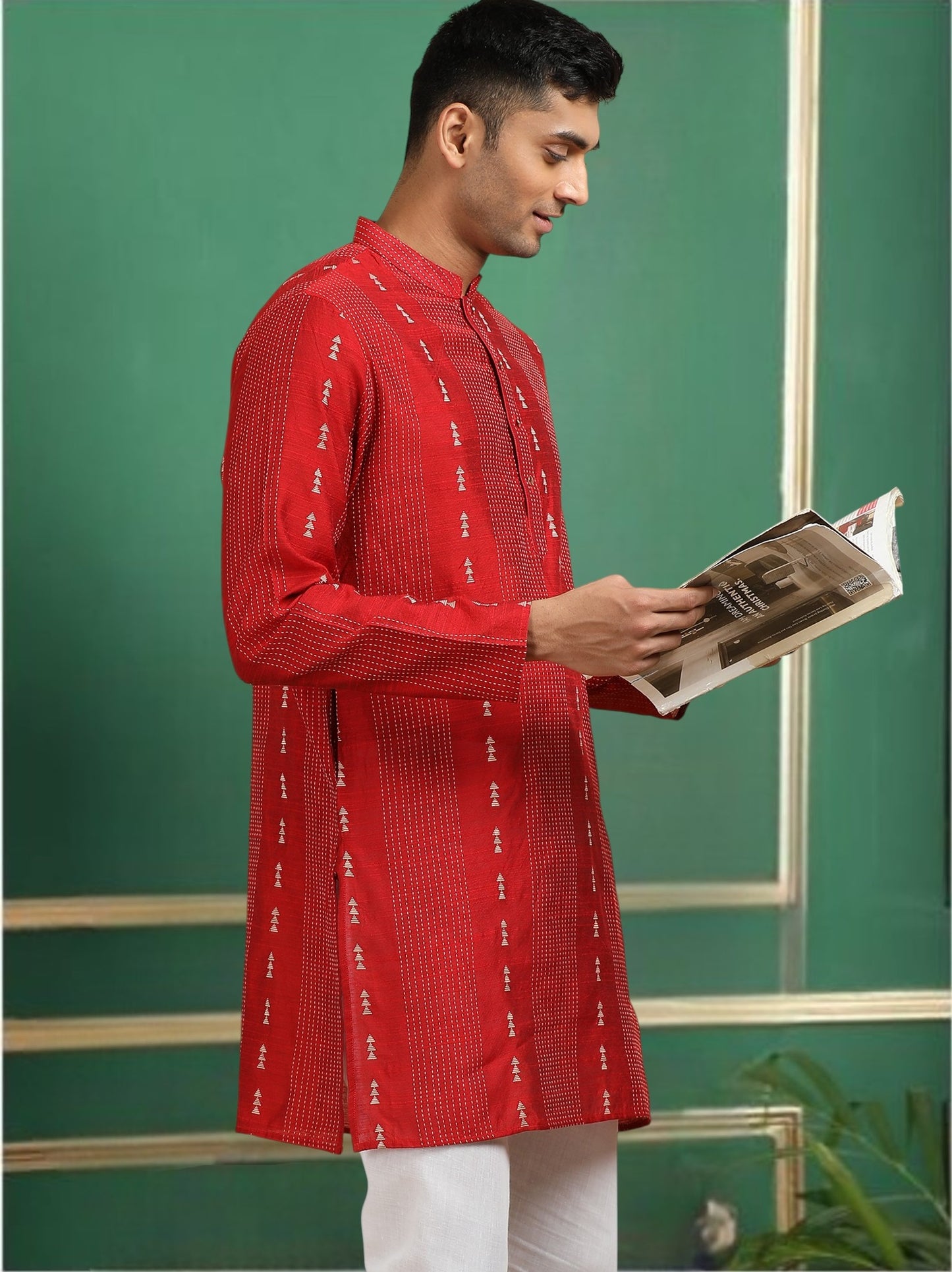 Tattva Scarlet Toned Threadwork Short Kurta