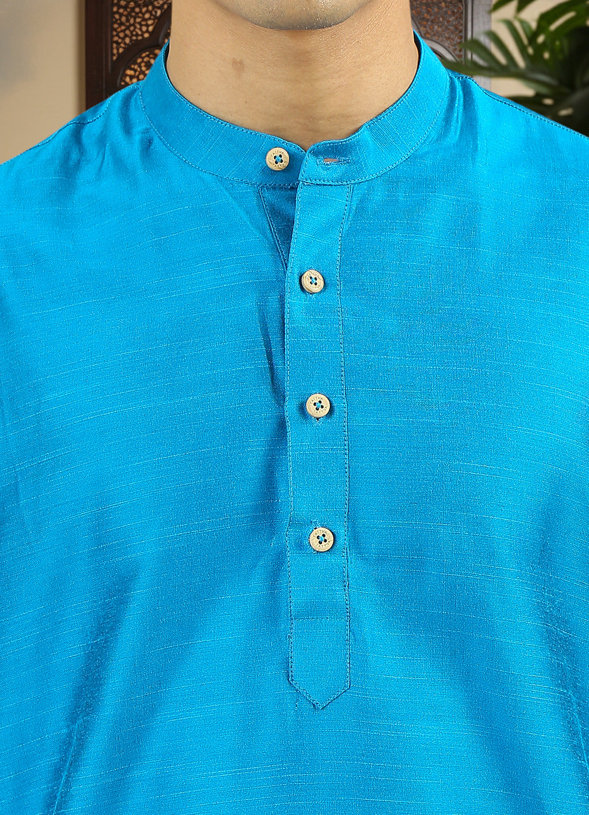 Tattva Men Solid Pure Cotton Short Kurta with Mandarin Collar