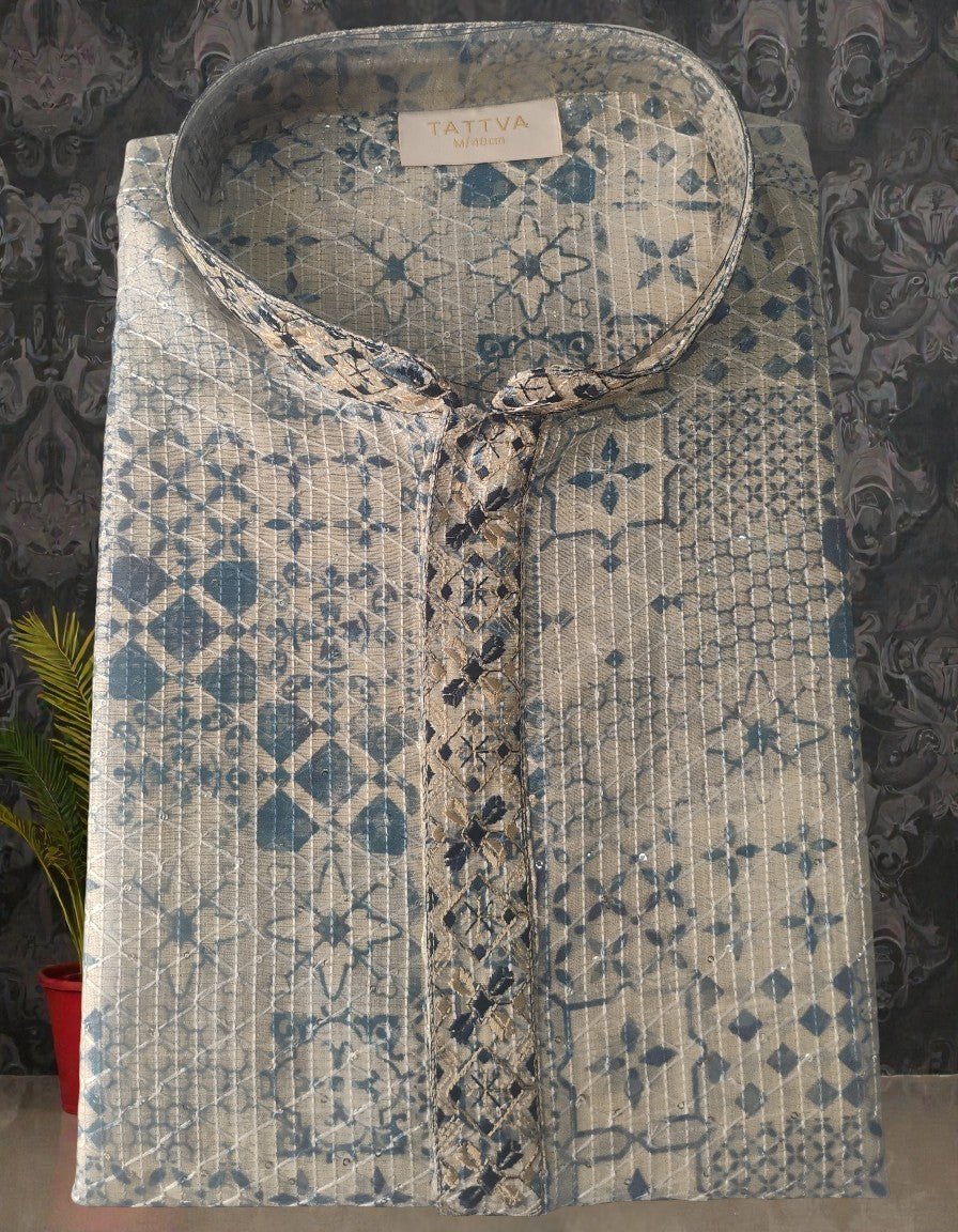 Tattva Men Sequined Threadwork Kurta with Pyjama