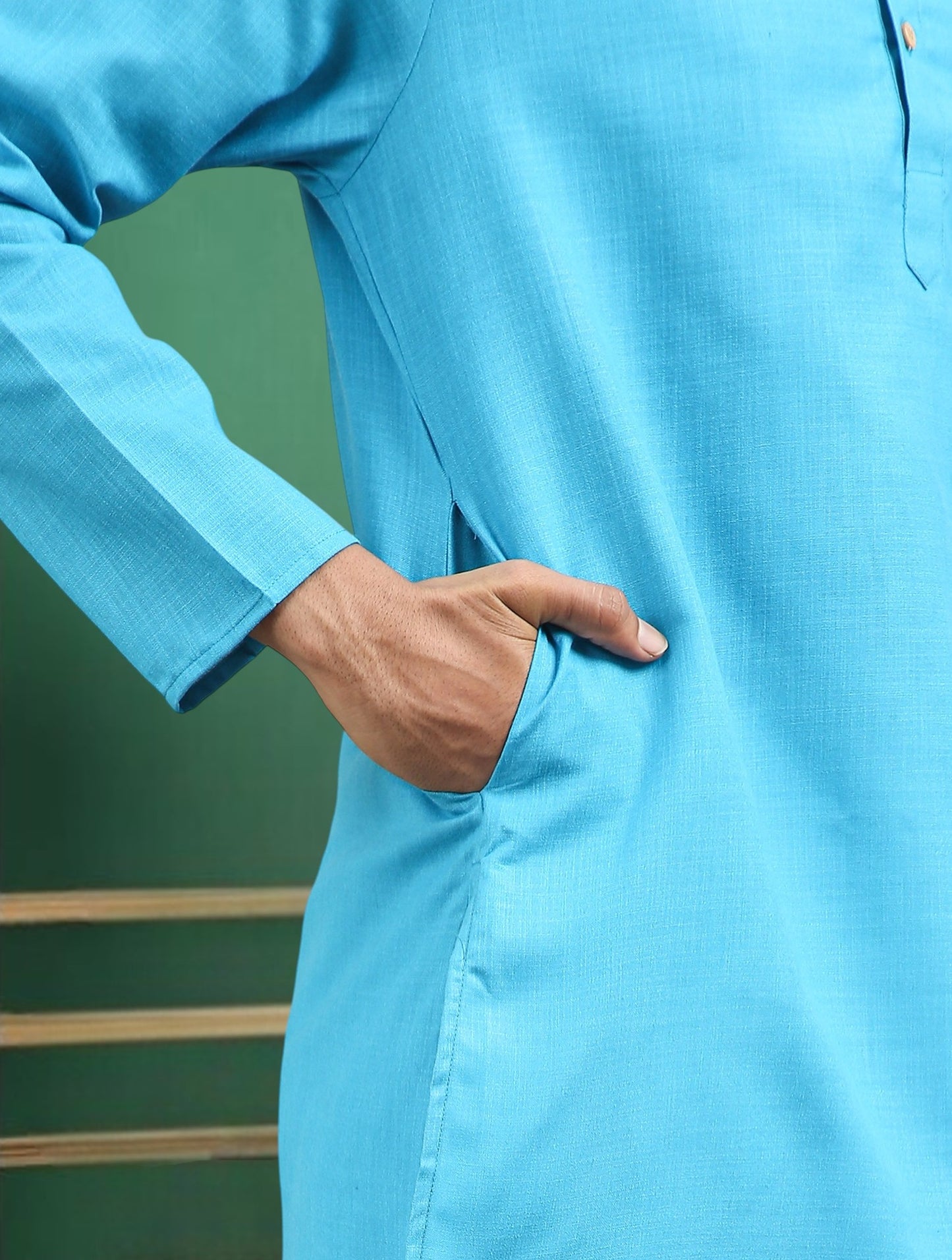 Tattva Turquoise Toned Solid Cotton Short Kurta